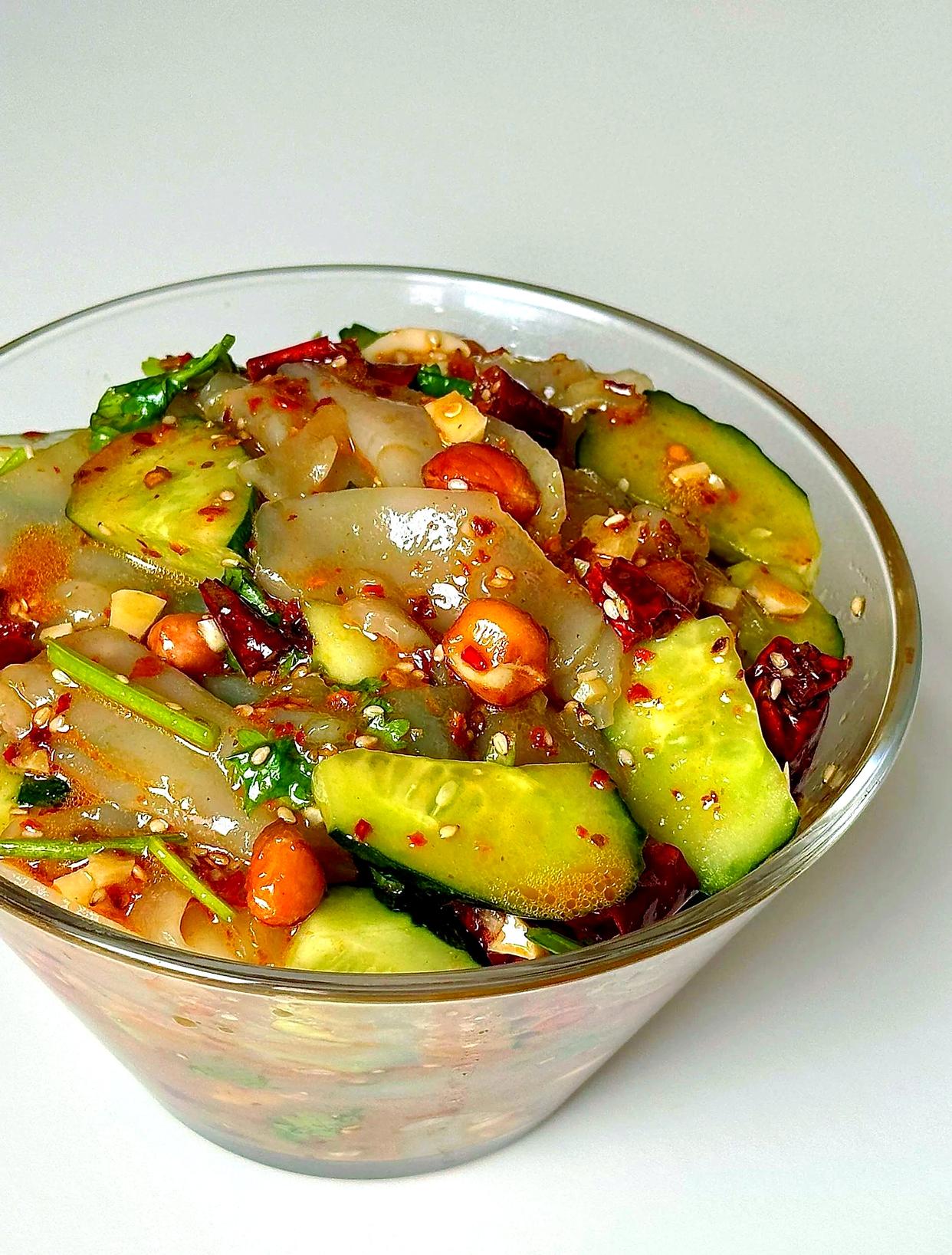 自己在家做拌凉菜(自己在家如何做凉拌菜)