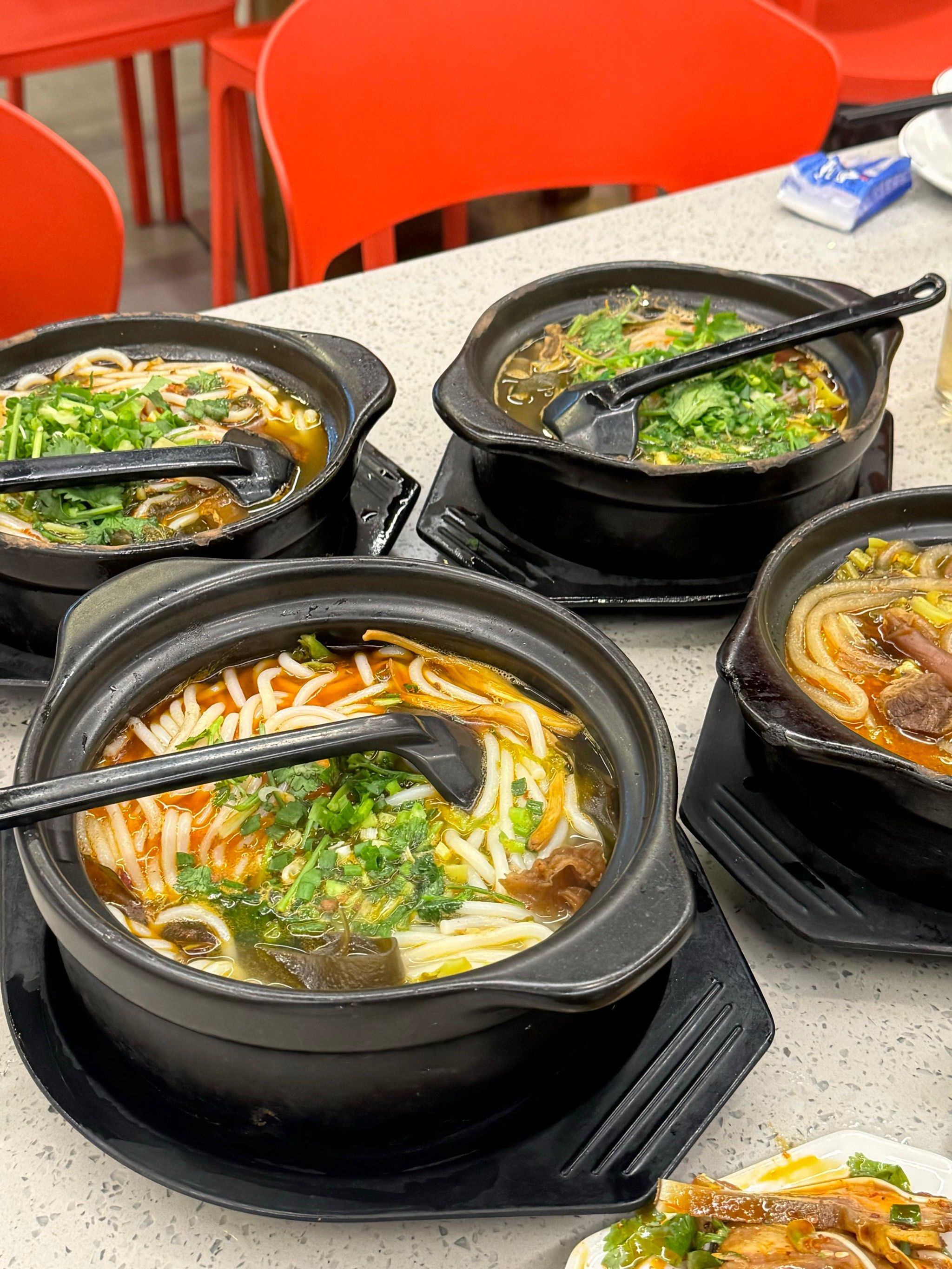 特色砂锅粉丝(砂锅粉丝煲视频)