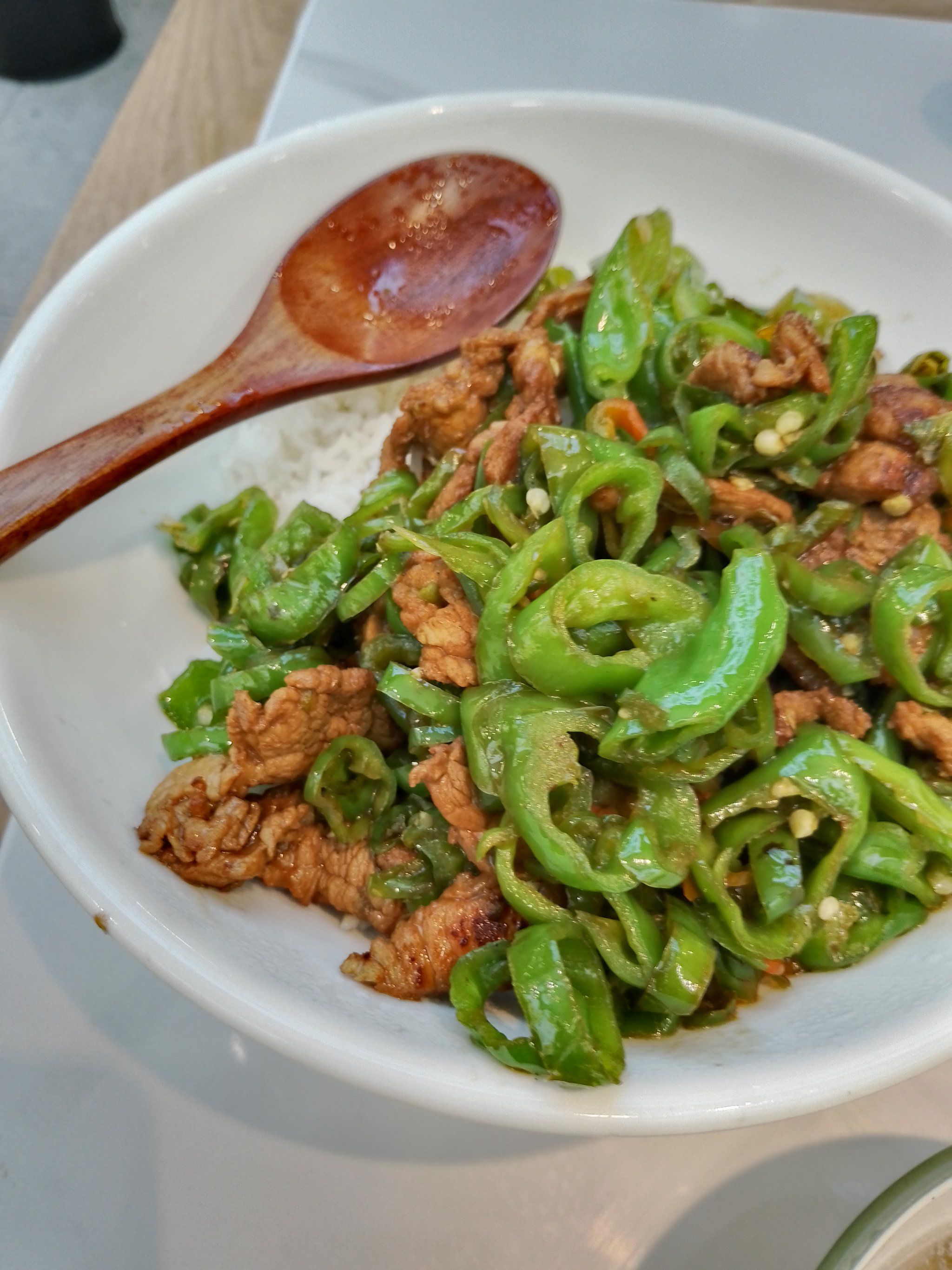 炒素菜摆盘(炒菜摆盘好看简单)