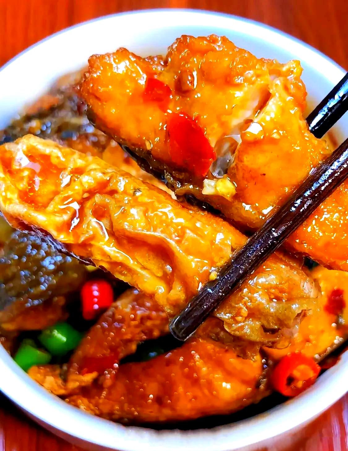 红烧鲫鱼块的家常做法(红烧鲫鱼块的家常做法窍门)