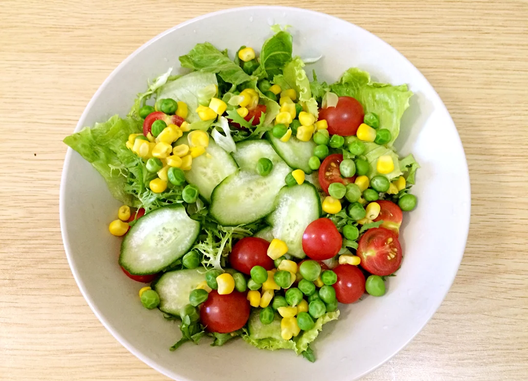 减脂素菜沙拉(减肥蔬菜沙拉做法大全)