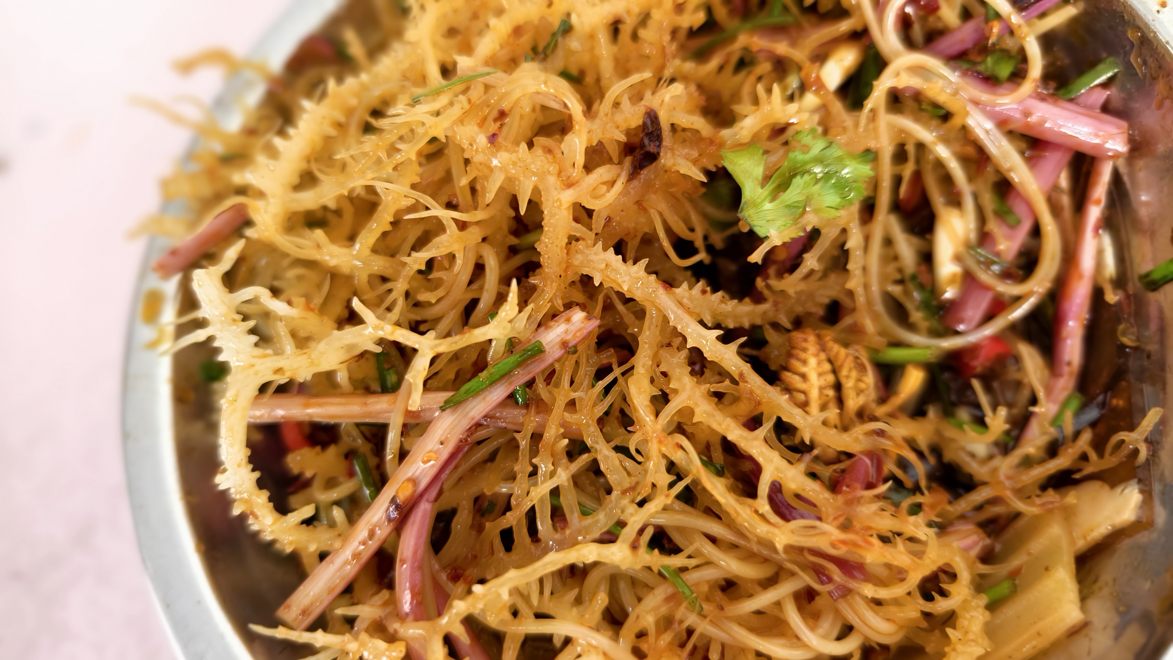 凉菜金干面(干拌面的菜怎么做好吃)