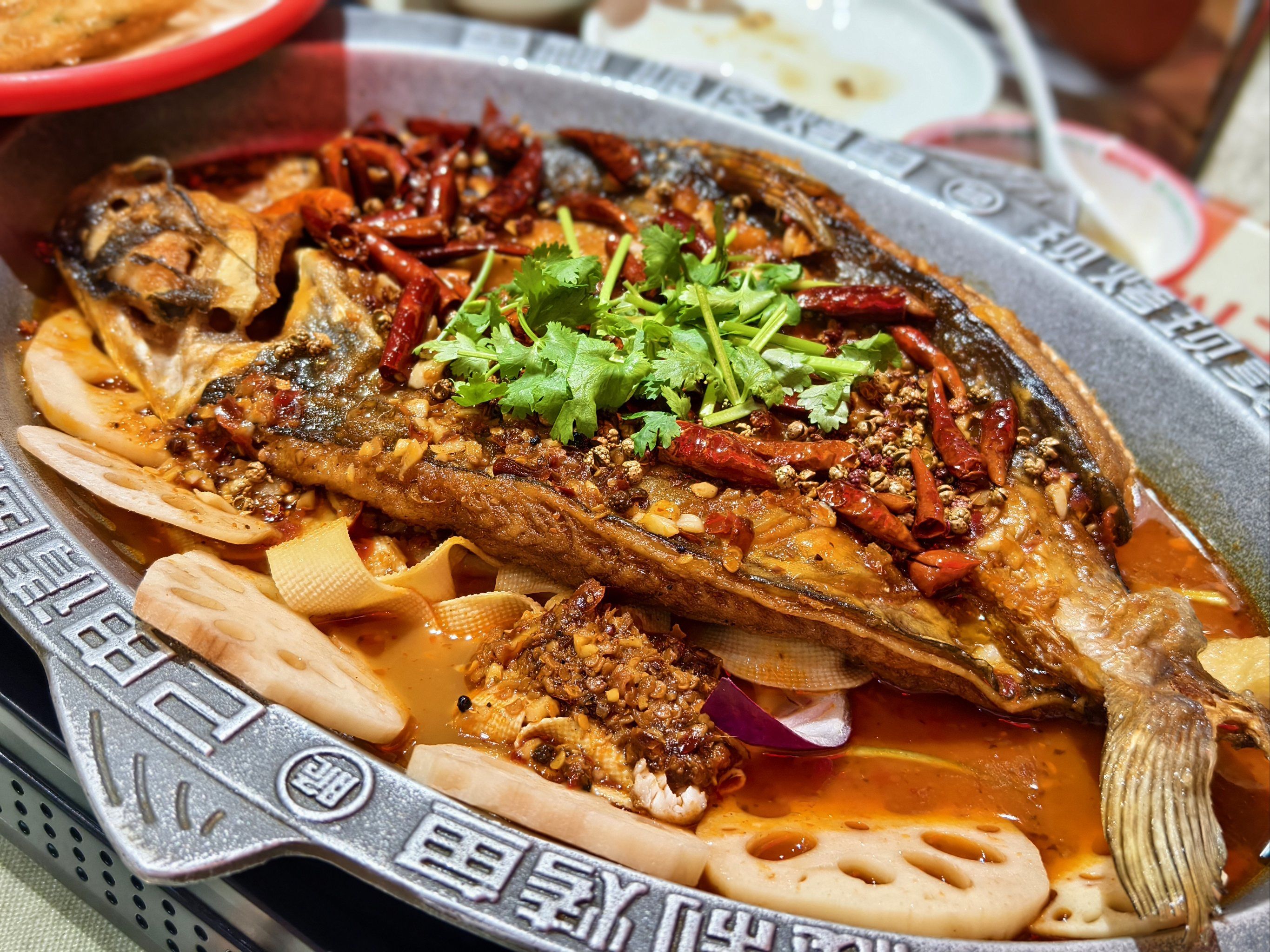 特色干锅烤鱼怎么样(特色干锅烤鱼怎么样好吃吗)