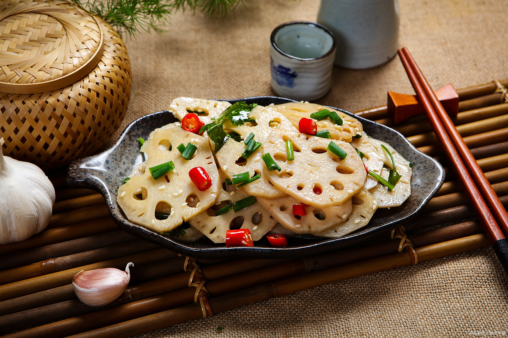 凉菜调藕(如何调莲藕凉菜)