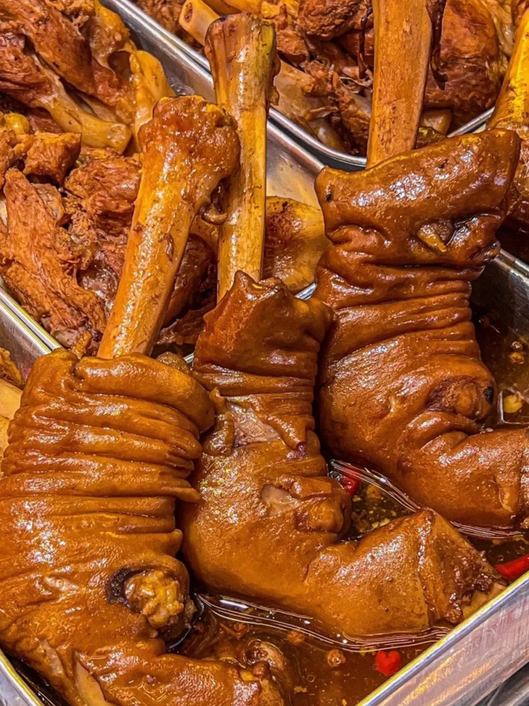 特色香辣小吃(香辣特色美食小吃)