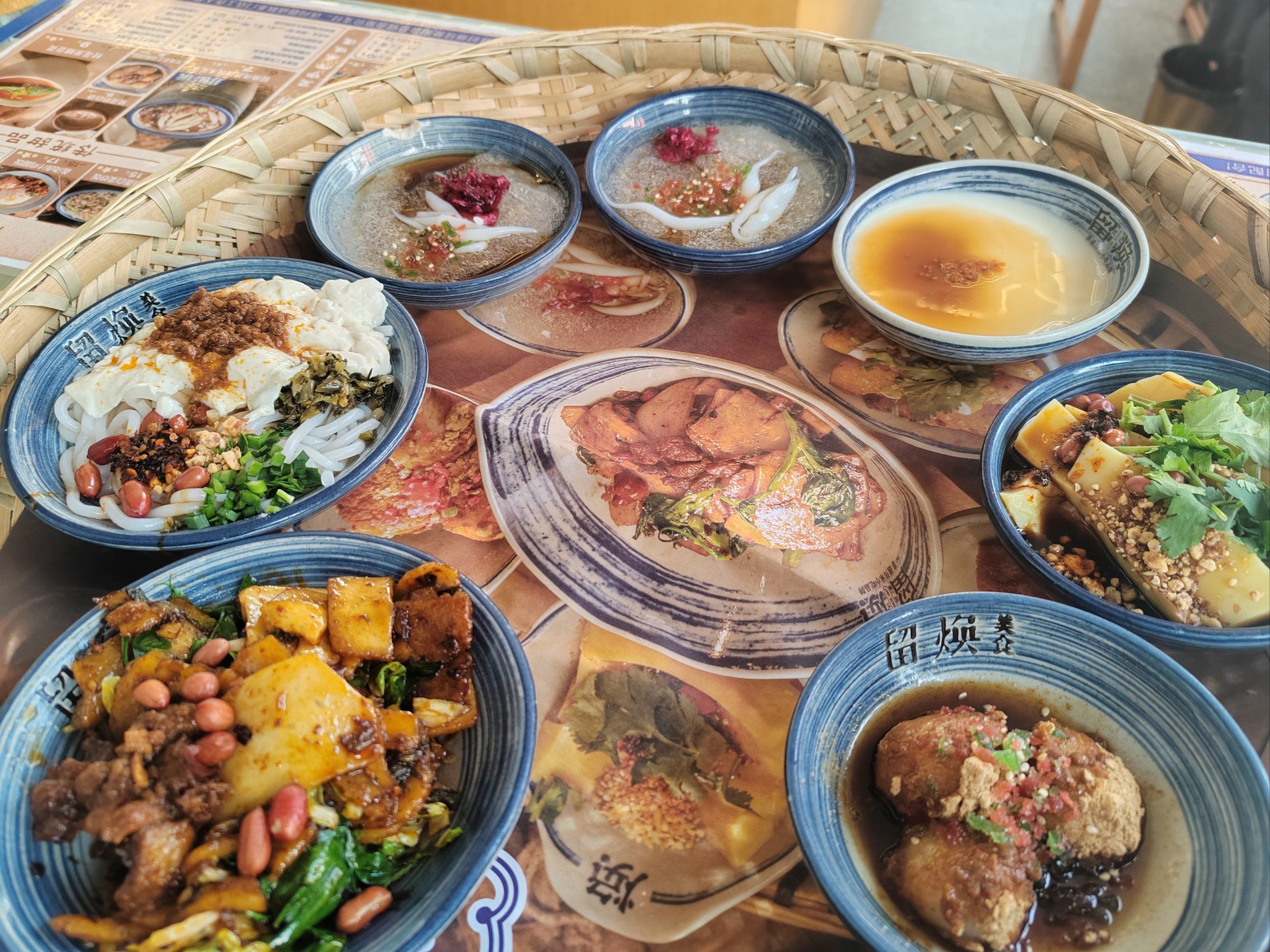 小吃有什么特色(小吃有什么特色美食)