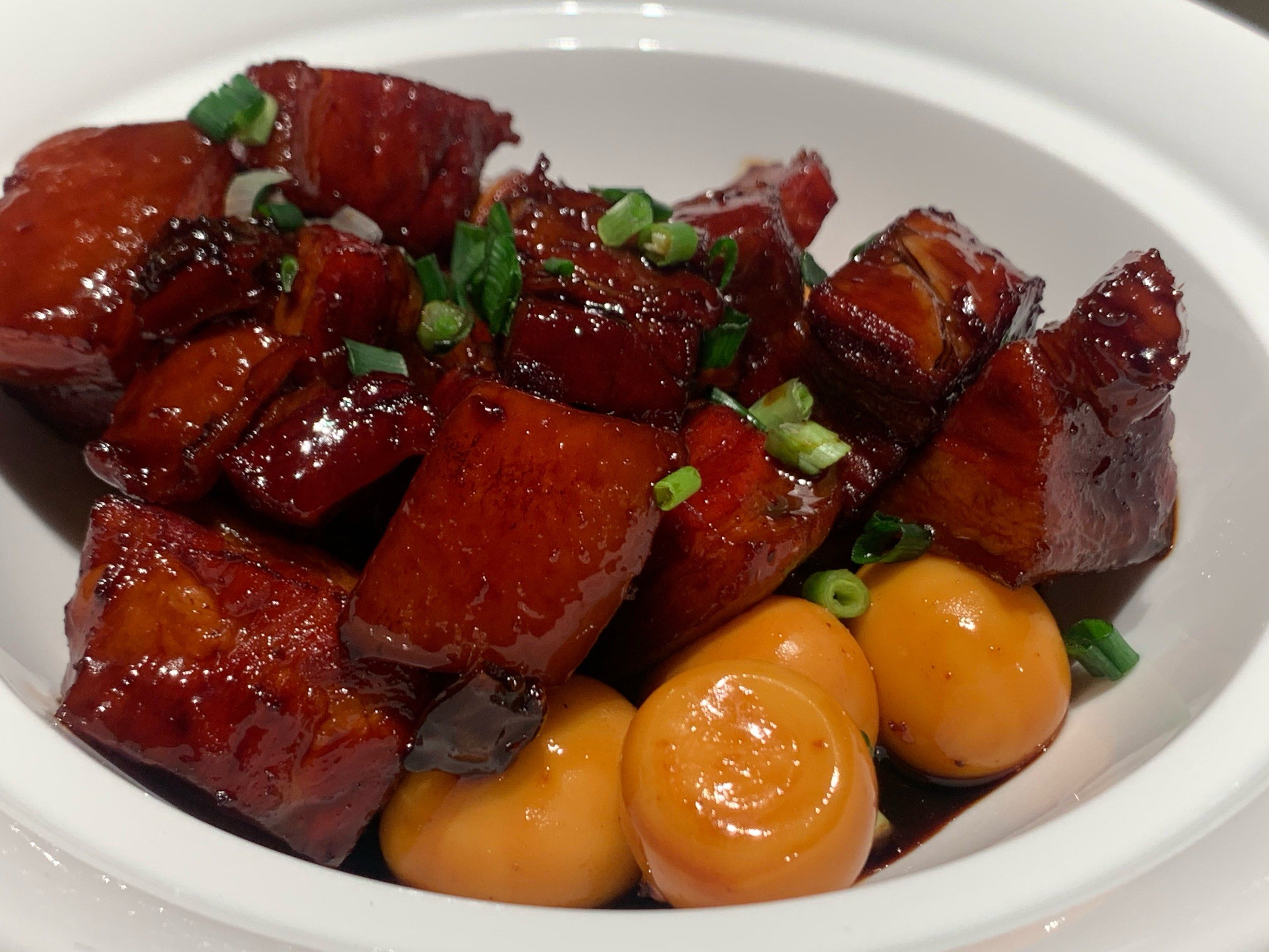 川菜红烧肉家常做法(川味红烧肉的做法最正宗的做法窍门) 川菜红烧肉家常做法(川味红烧肉的做法最正宗的做法窍门)