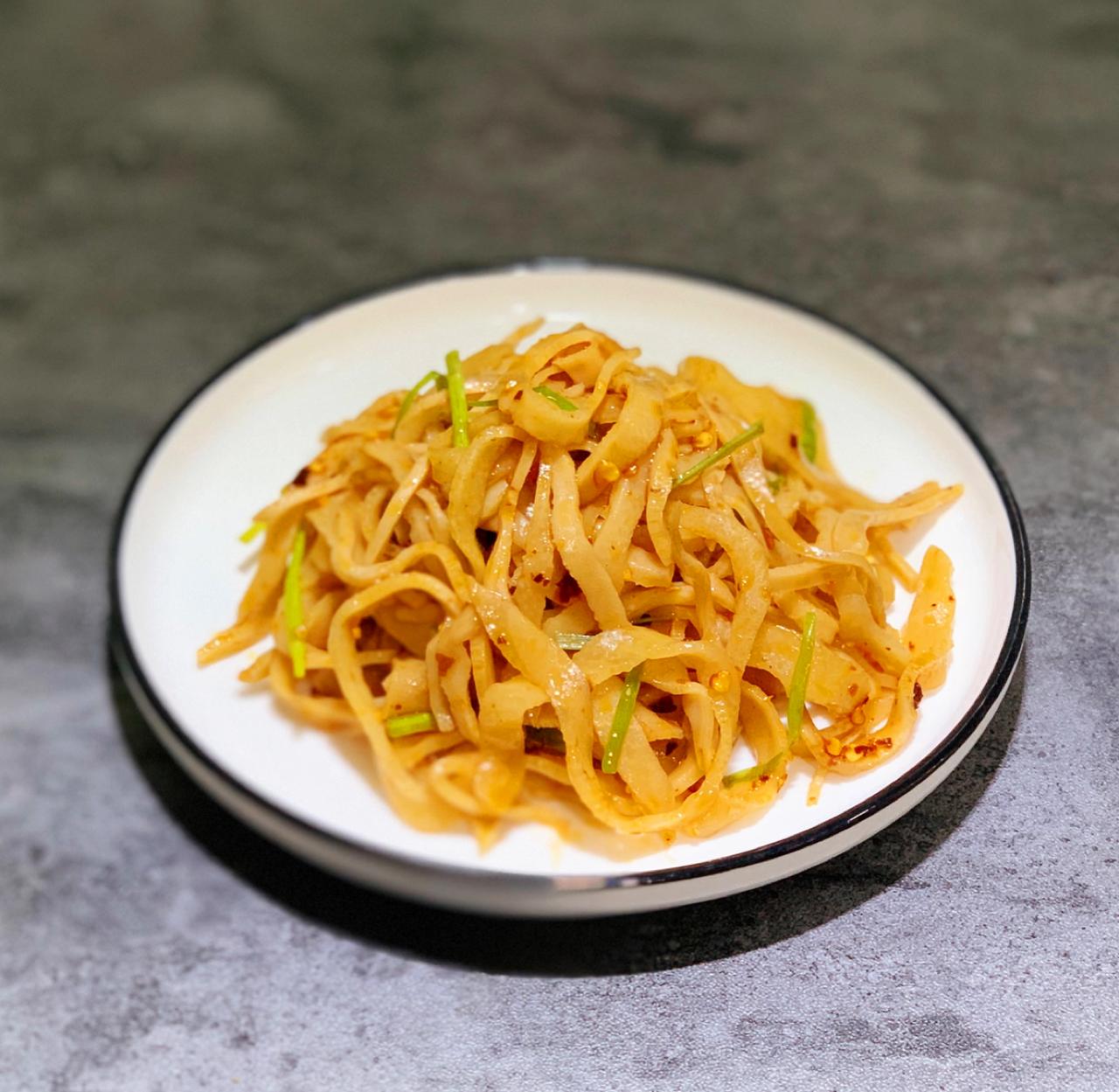 夏天自制小凉菜(自制小凉菜的简单做法)