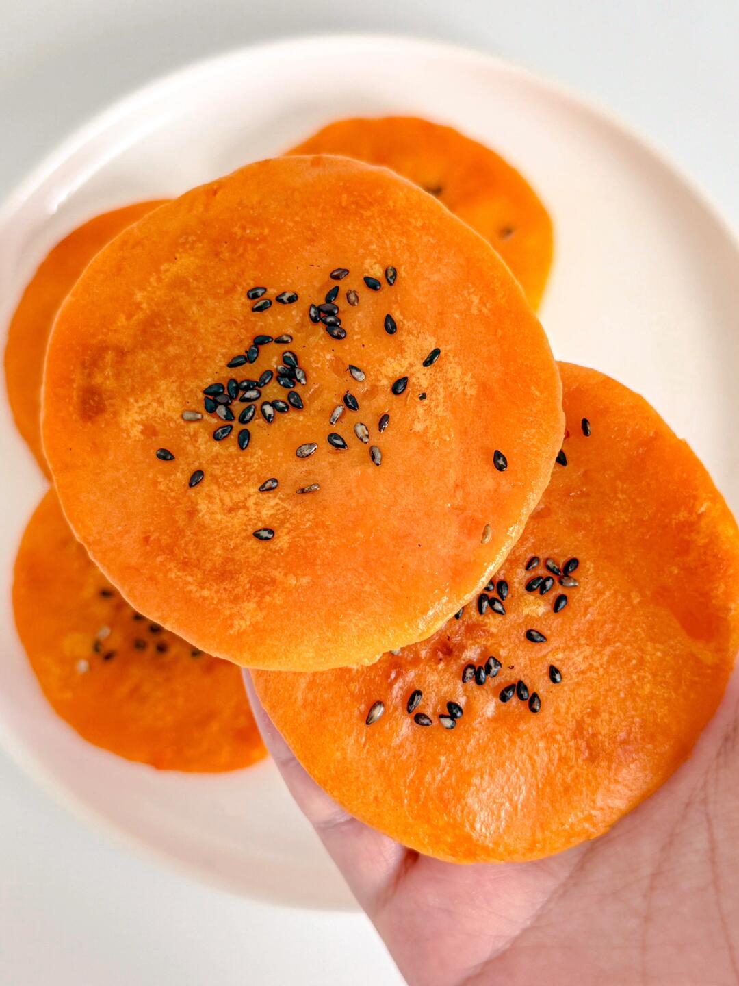 蒸番薯饼的家常做法(红薯饼的做法蒸红薯饼好吃吗)