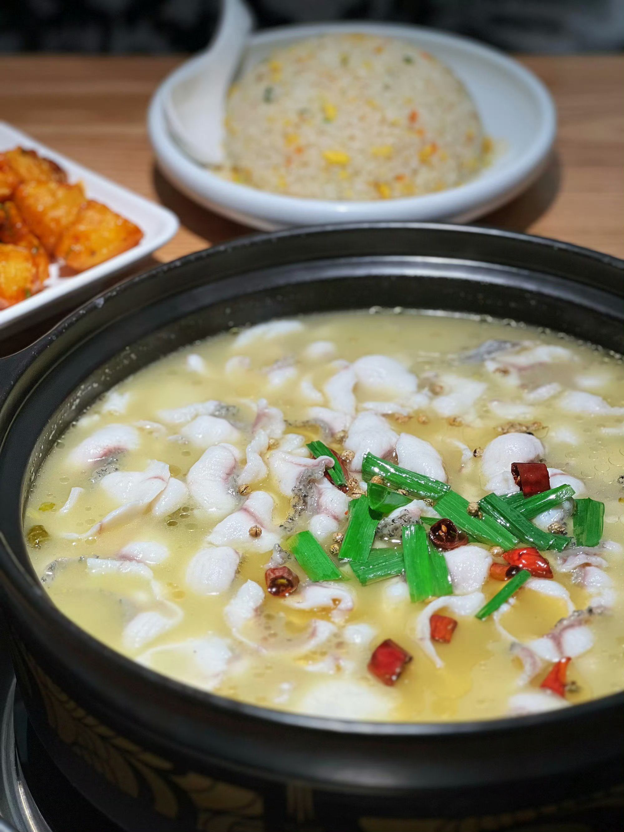 酸菜鱼一般加什么素菜(酸菜鱼一般加什么素菜好吃) 酸菜鱼一般加什么素菜(酸菜鱼一般加什么素菜好吃)