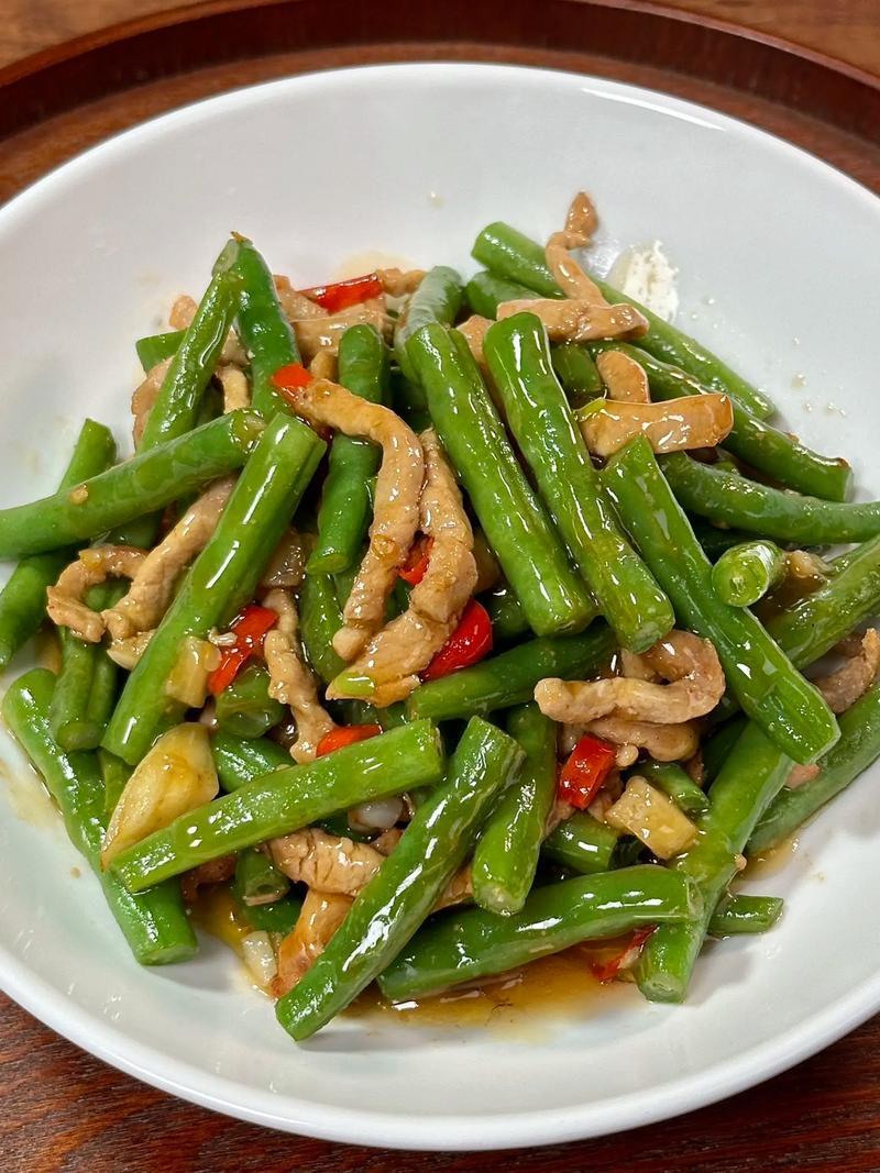 早餐胡萝卜豆角(胡萝卜豆角可以一起炒吗)