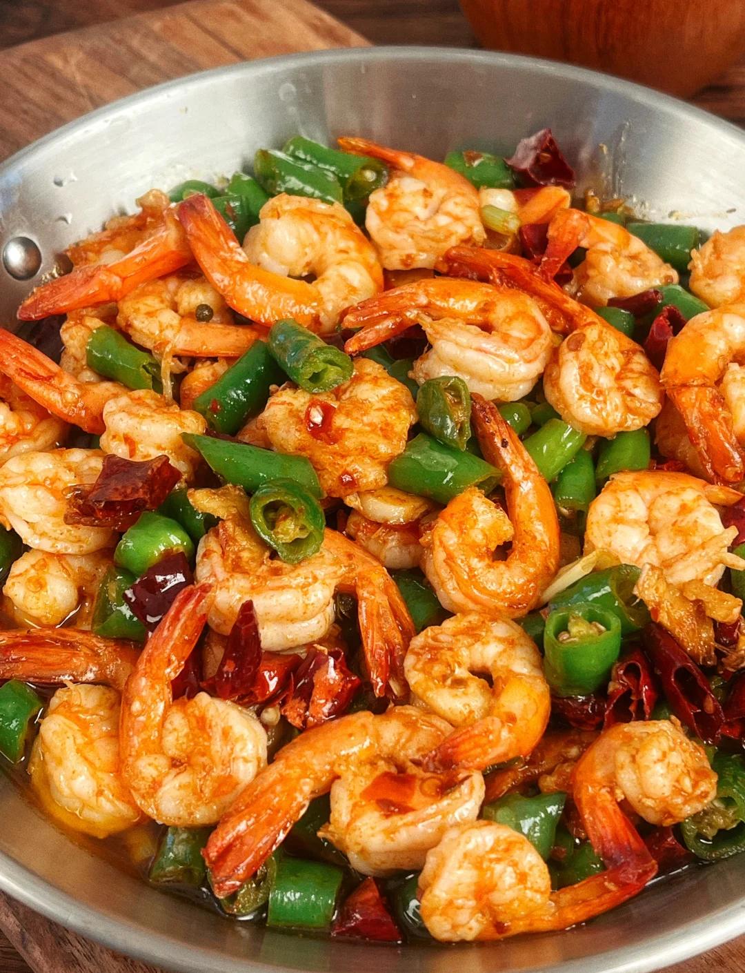 香辣虾的家常做法视频(香辣虾做法大全家常做法)