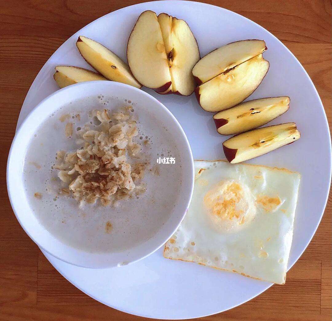 早餐牛奶拌什么(早餐牛奶里加什么好喝)