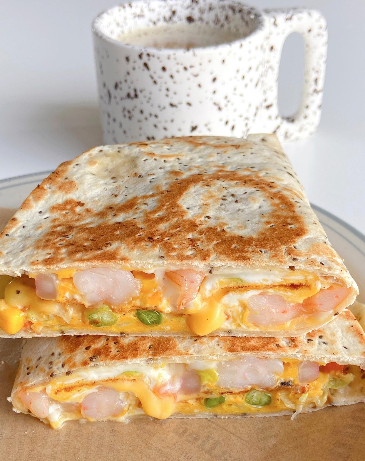 早餐蛋饼外国(美式早餐里的蛋饼叫什么)