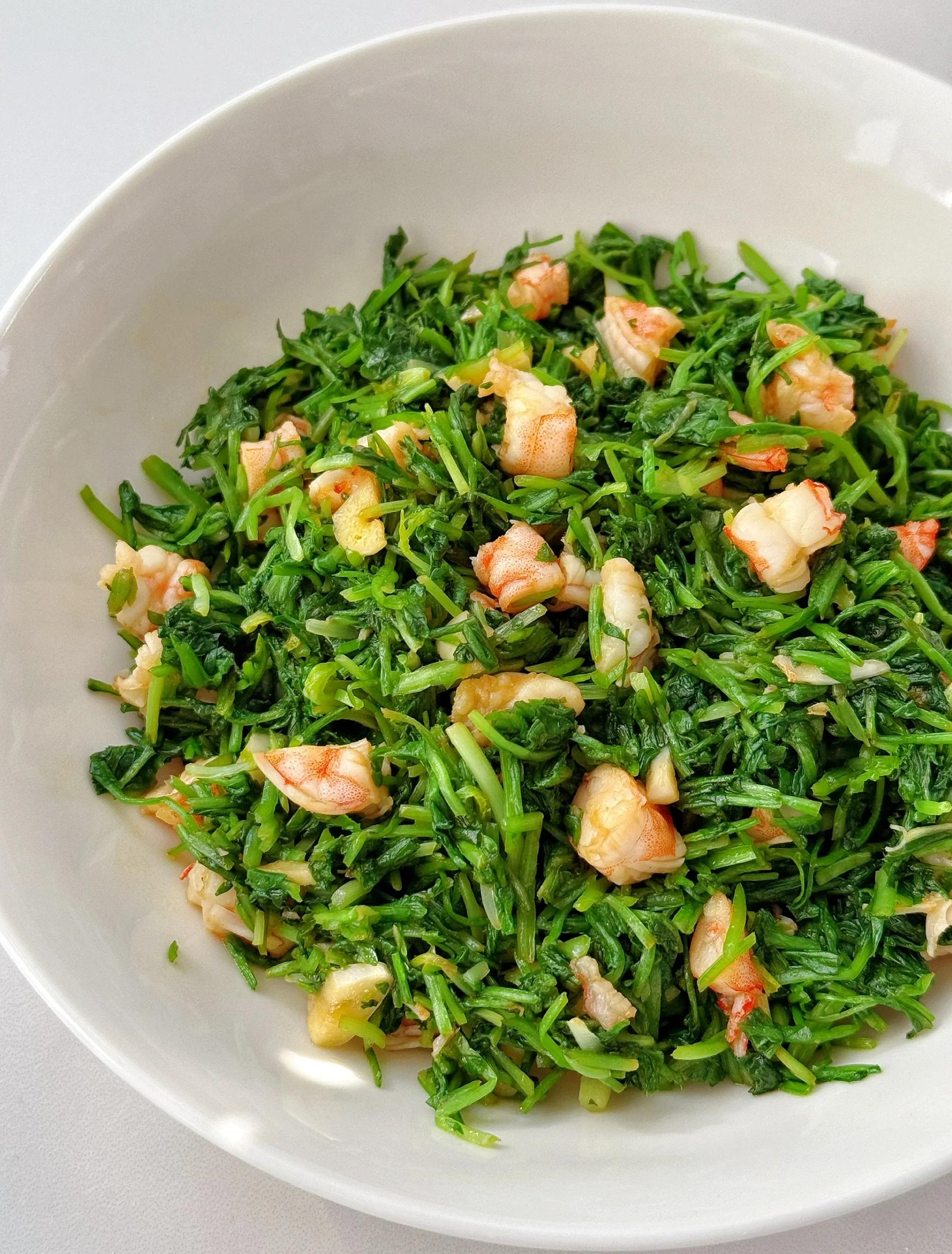 原味虾仁凉菜做法(虾仁凉拌什么菜比较合适)