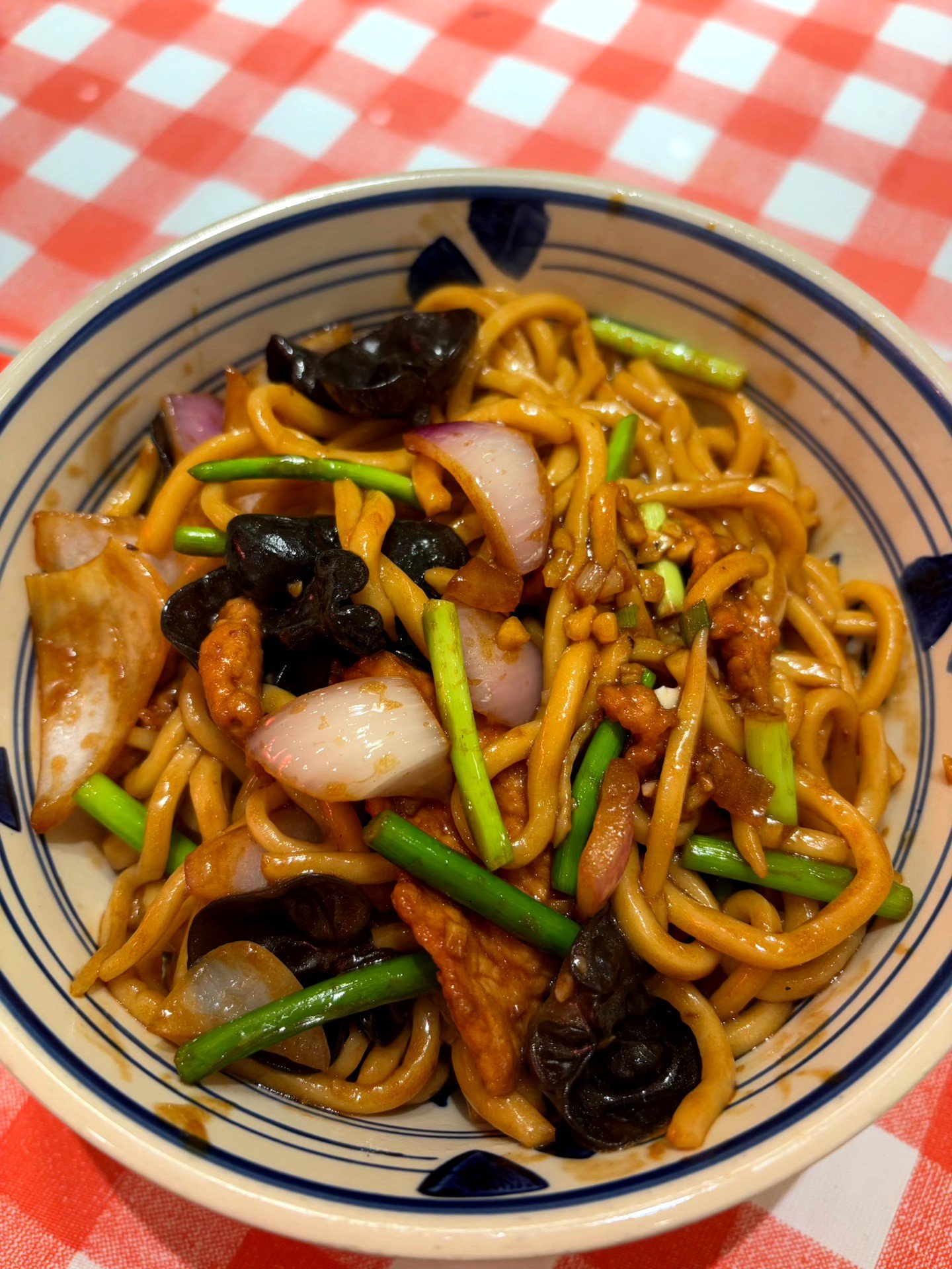 大肉炒面的家常做法(大肉炒面的家常做法视频)