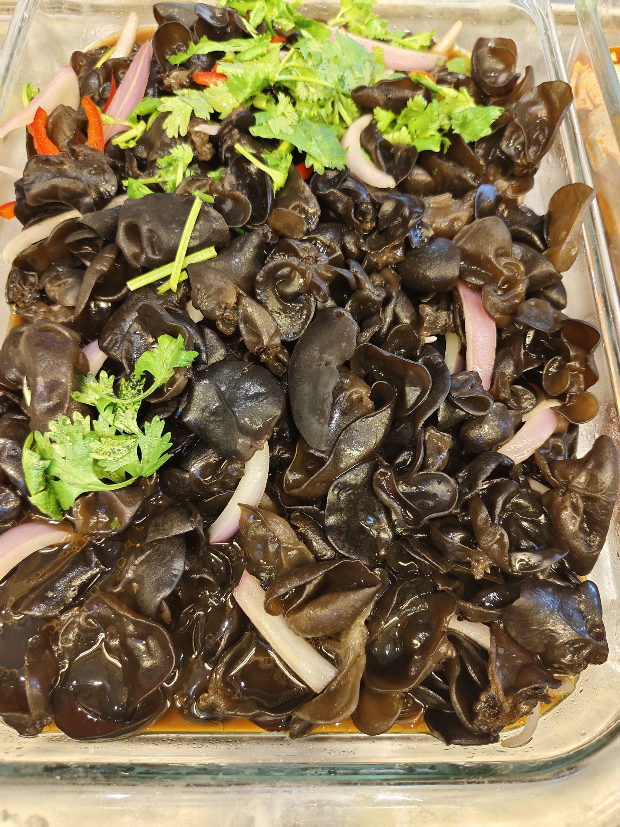 凉菜洋葱木耳图片大全(洋葱木耳拌凉菜放什么调料?)