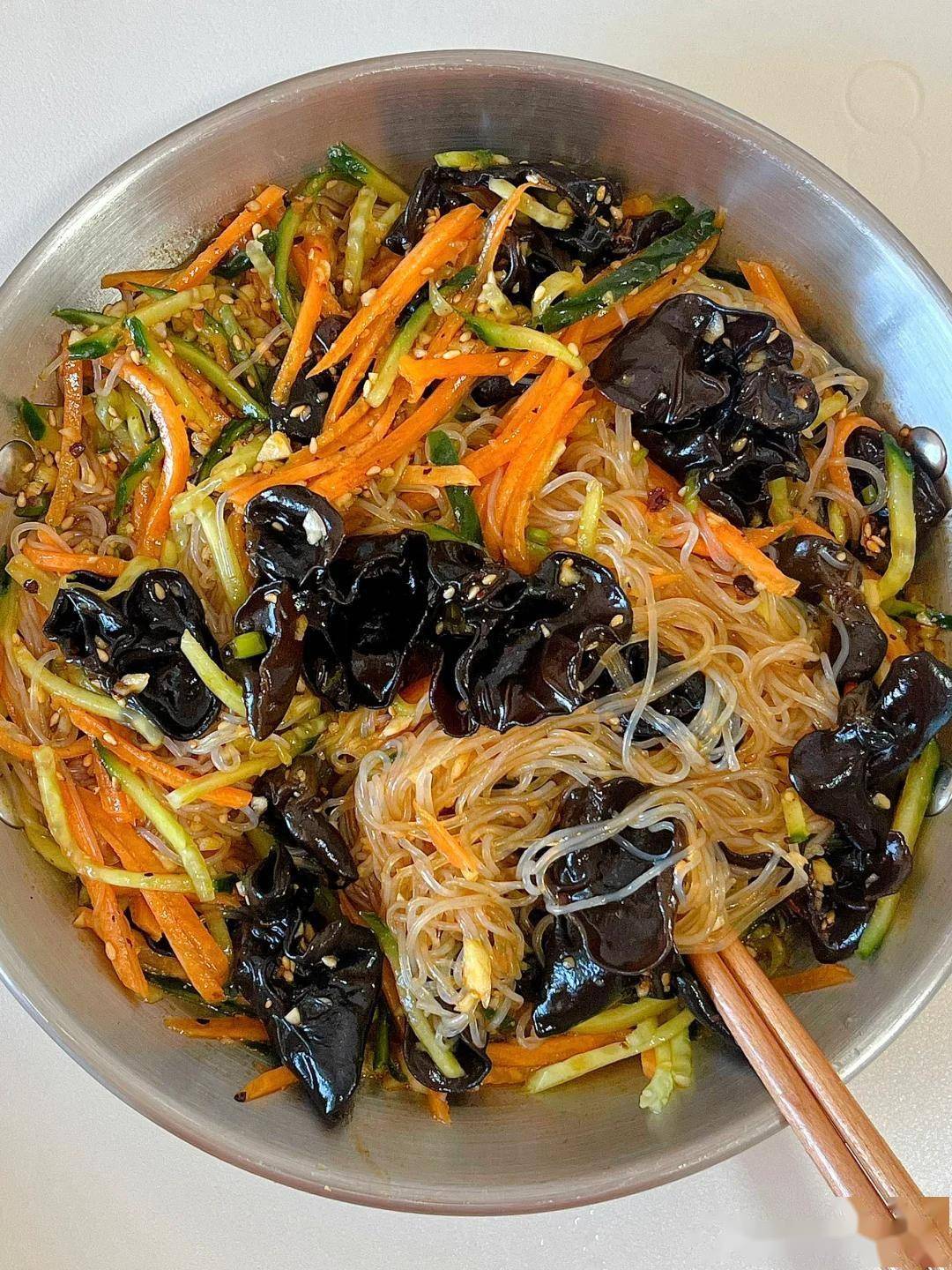 做梦拌凉菜(做梦梦到拌凉菜)