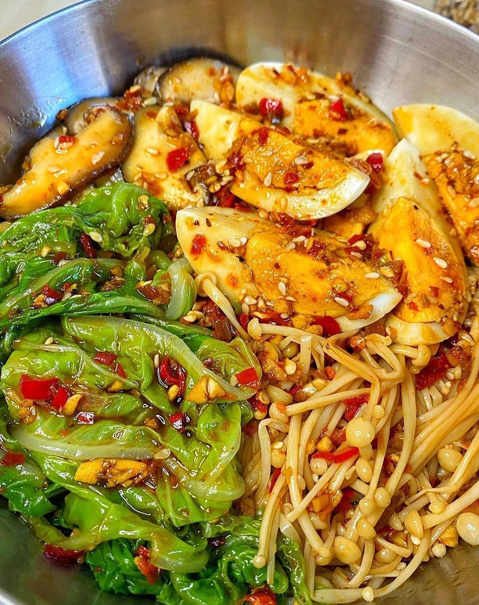 素菜葱姜蒜都不放(做菜时葱姜蒜千万别乱放)