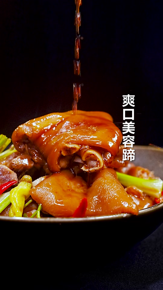 猪蹄怎么做成凉菜(猪蹄怎么做凉了不硬)