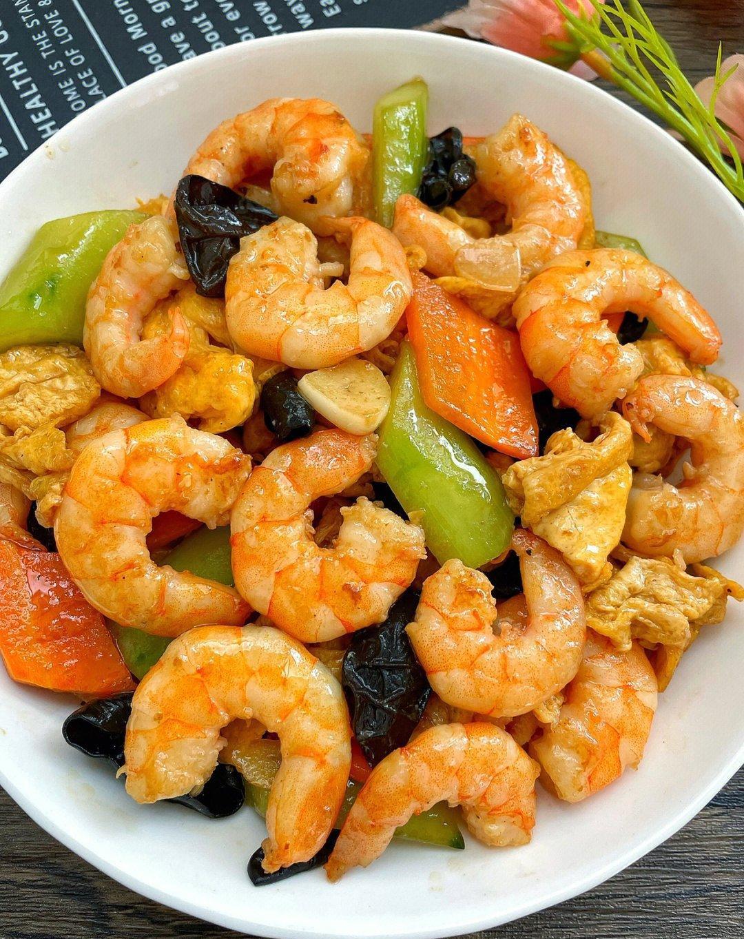 爆炒虾仁的家常做法(爆炒虾仁的家常做法视频)