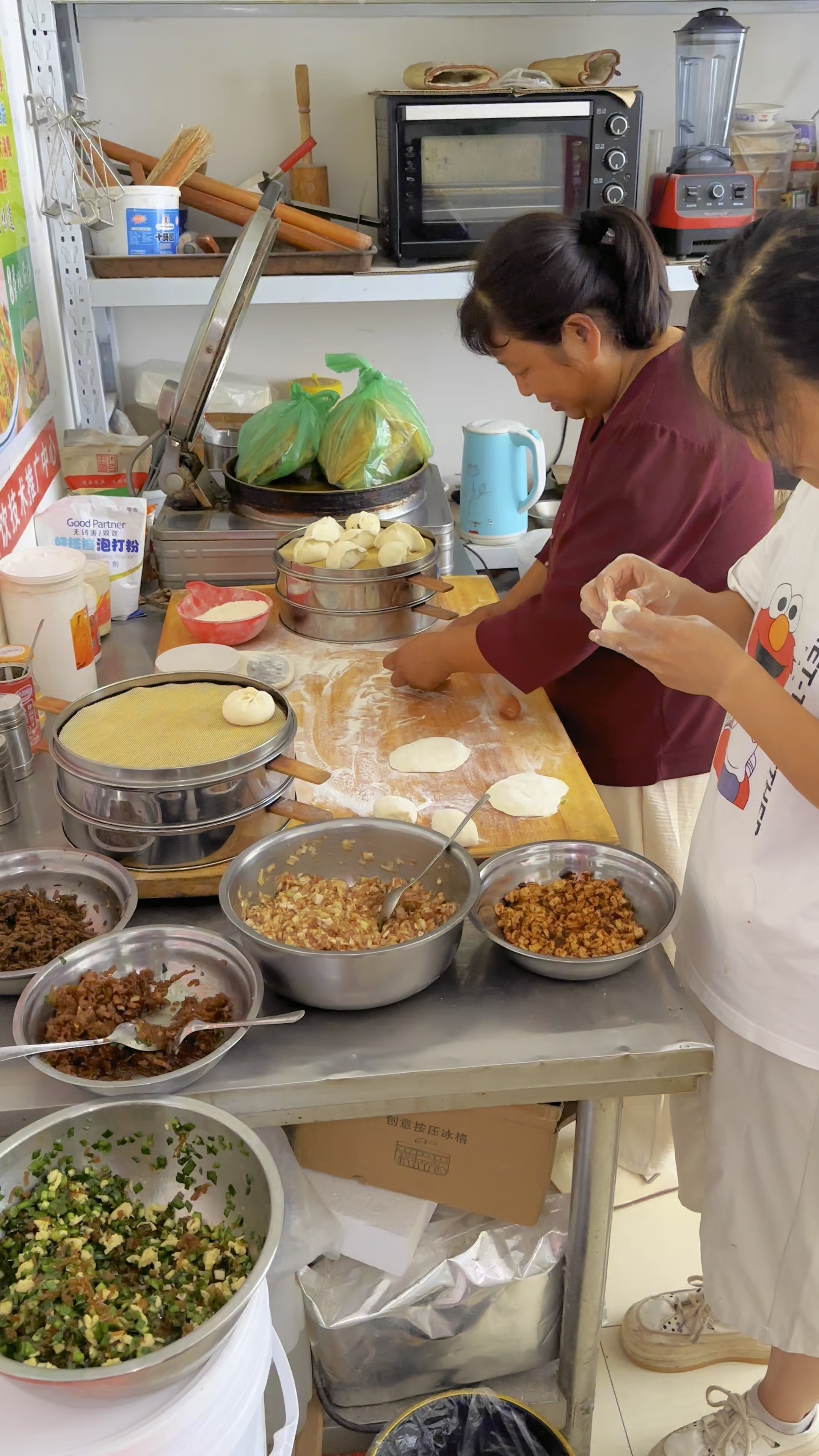 路边早餐小吃培训班(哪里有早餐小吃技术培训)