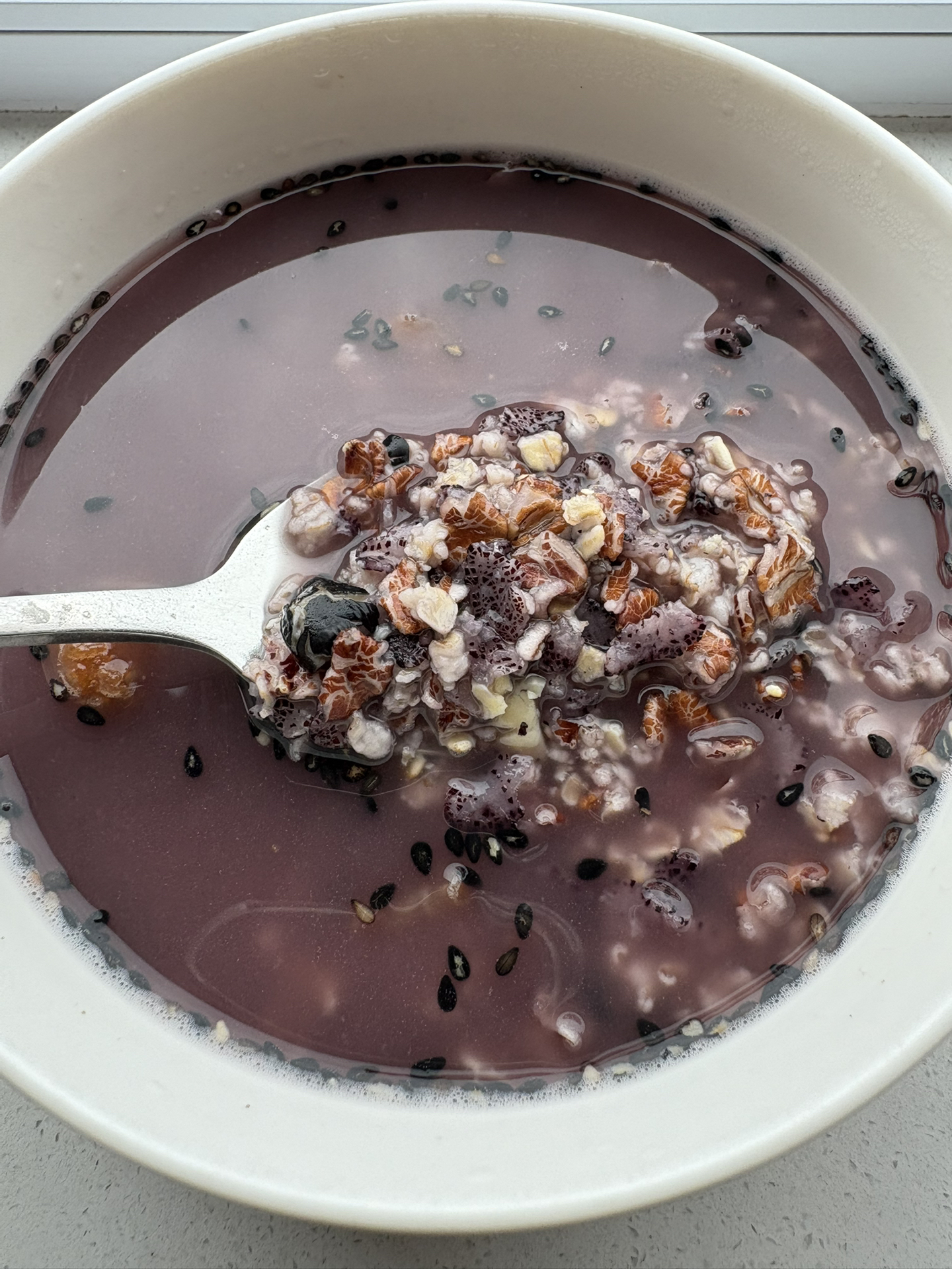 黑米饭当早餐(早餐吃黑米饭的功效)