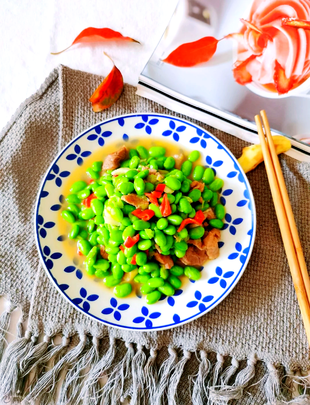 素菜毛豆炒(毛豆素炒怎么炒好吃)