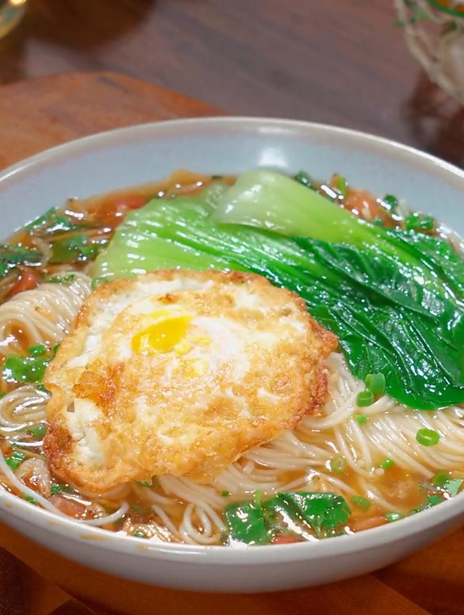 早餐汤面视频(最简单的早餐汤面)