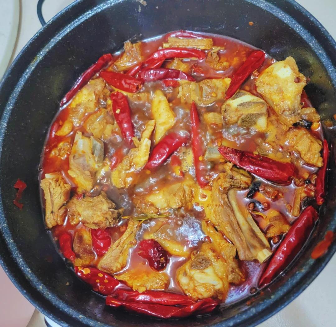 特色香辣羊排图片(特色香辣羊排图片高清)