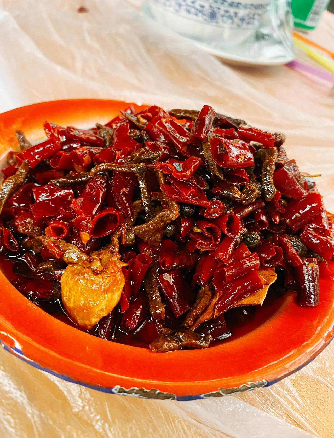 炸苍蝇特色菜(炸苍蝇特色菜怎么做)