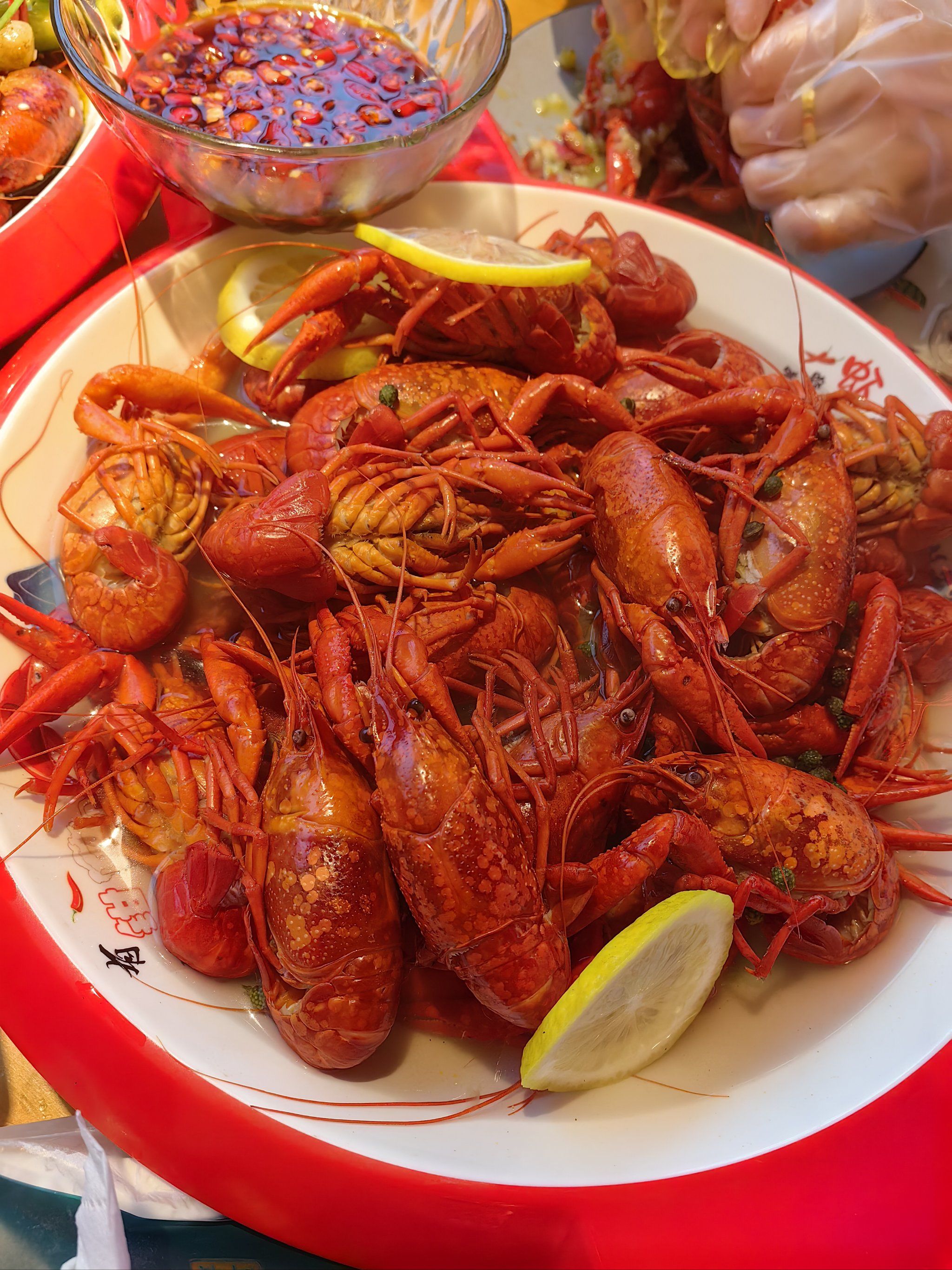 煮小龙虾加素菜(煮小龙虾加什么菜)