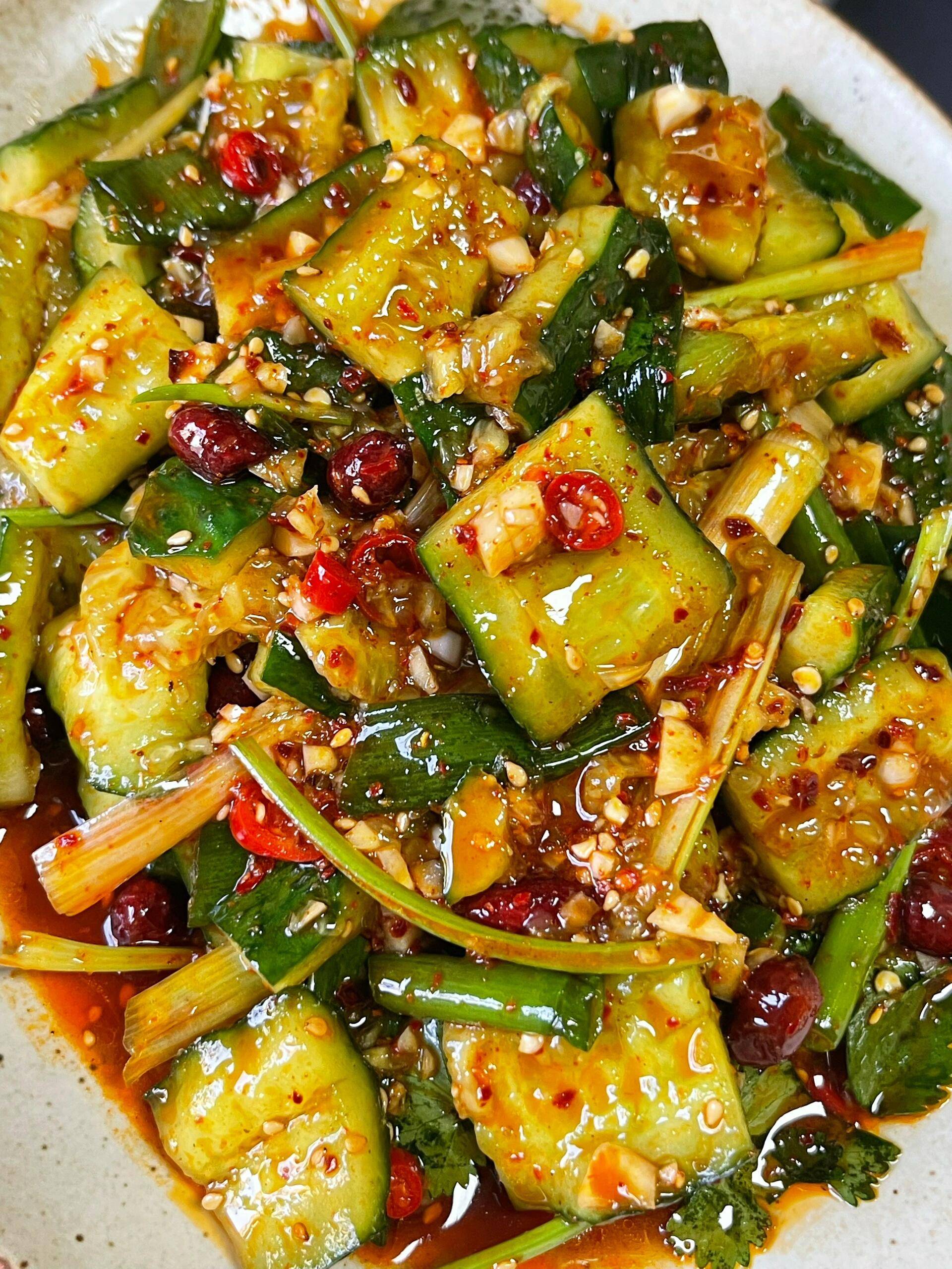 凉菜黄瓜怎么弄(凉菜黄瓜怎么弄好吃)