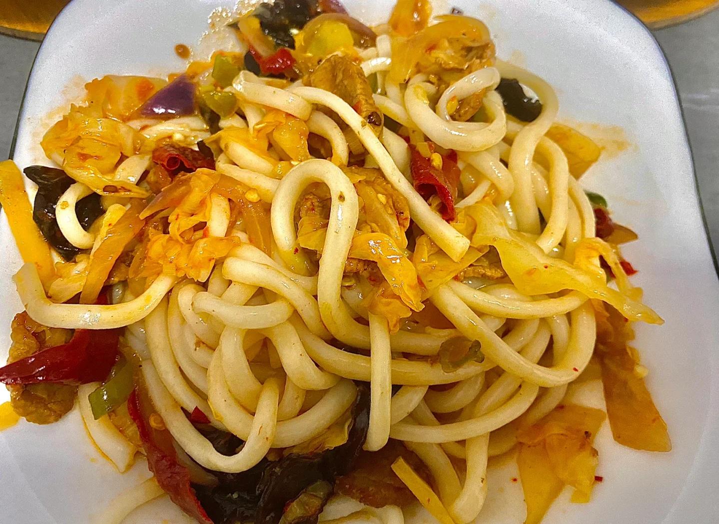 素菜拌面简单做法大全(素菜拌面做法大全家常做法窍门)