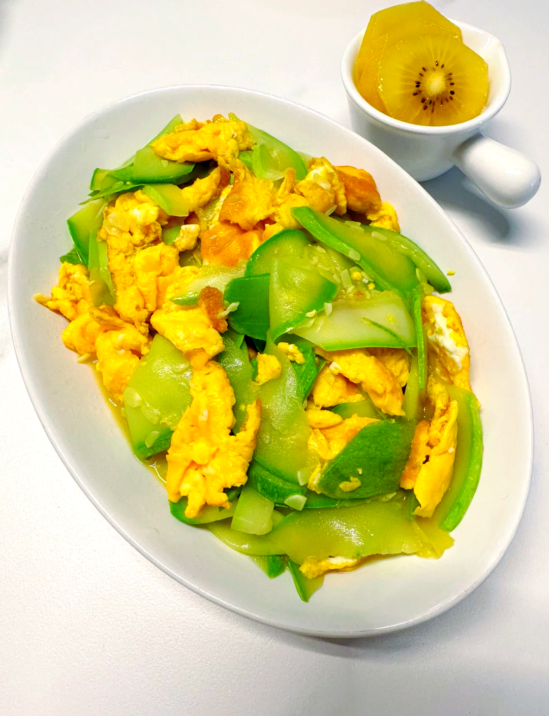 家常炒西葫芦的做法(家常炒西葫芦的做法窍门)