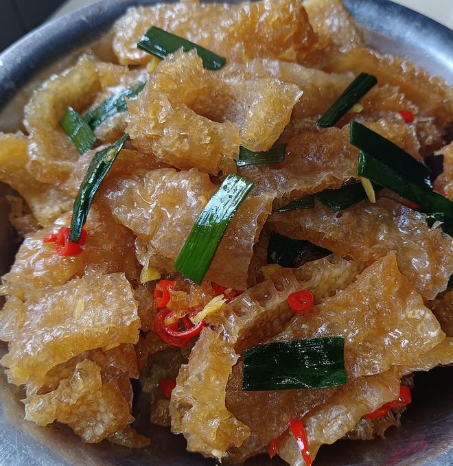 生猪皮的做法大全家常(生猪皮的做法大全家常菜)