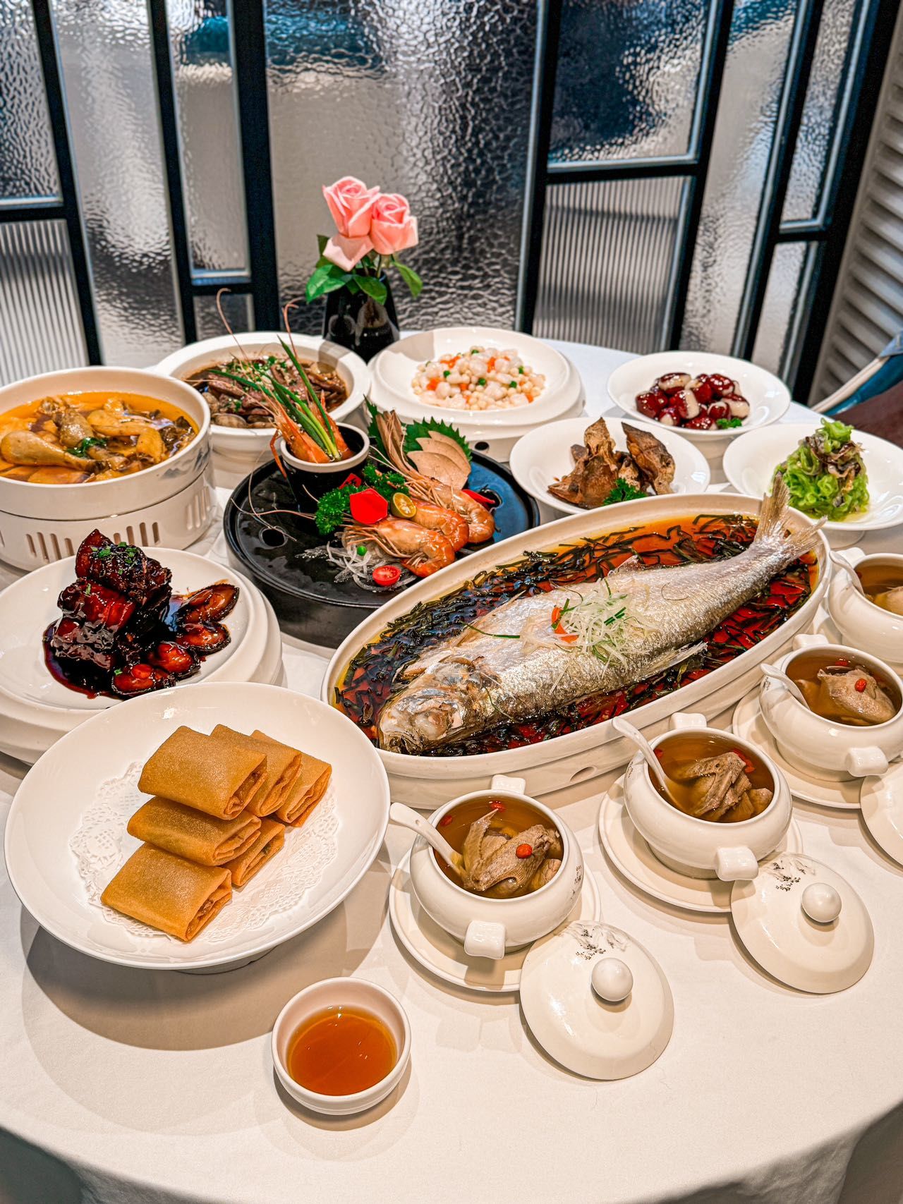 聚会吃什么有特色的(聚会吃什么有特色的菜)