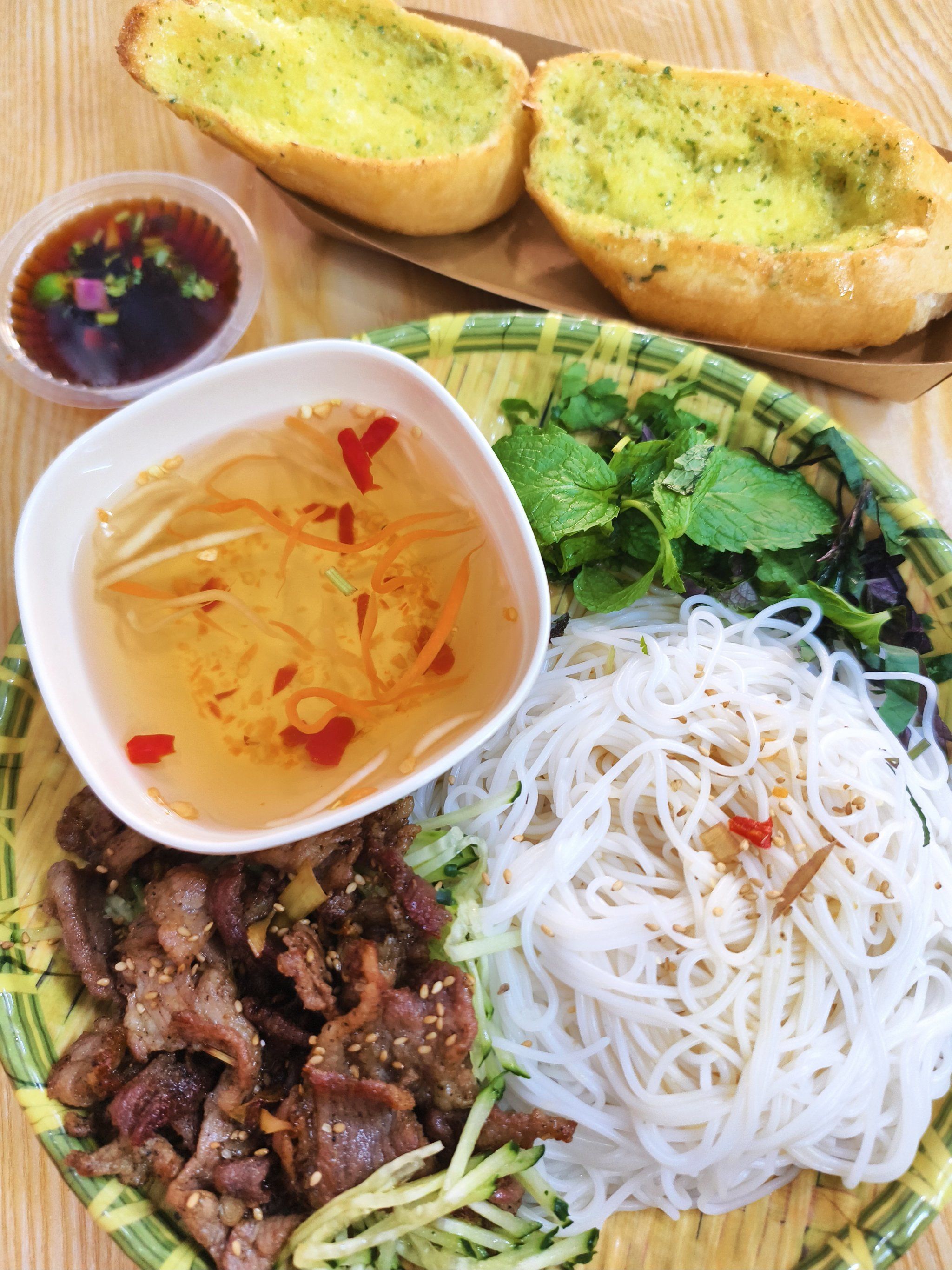 越南小吃菜单(越南必吃招牌菜)