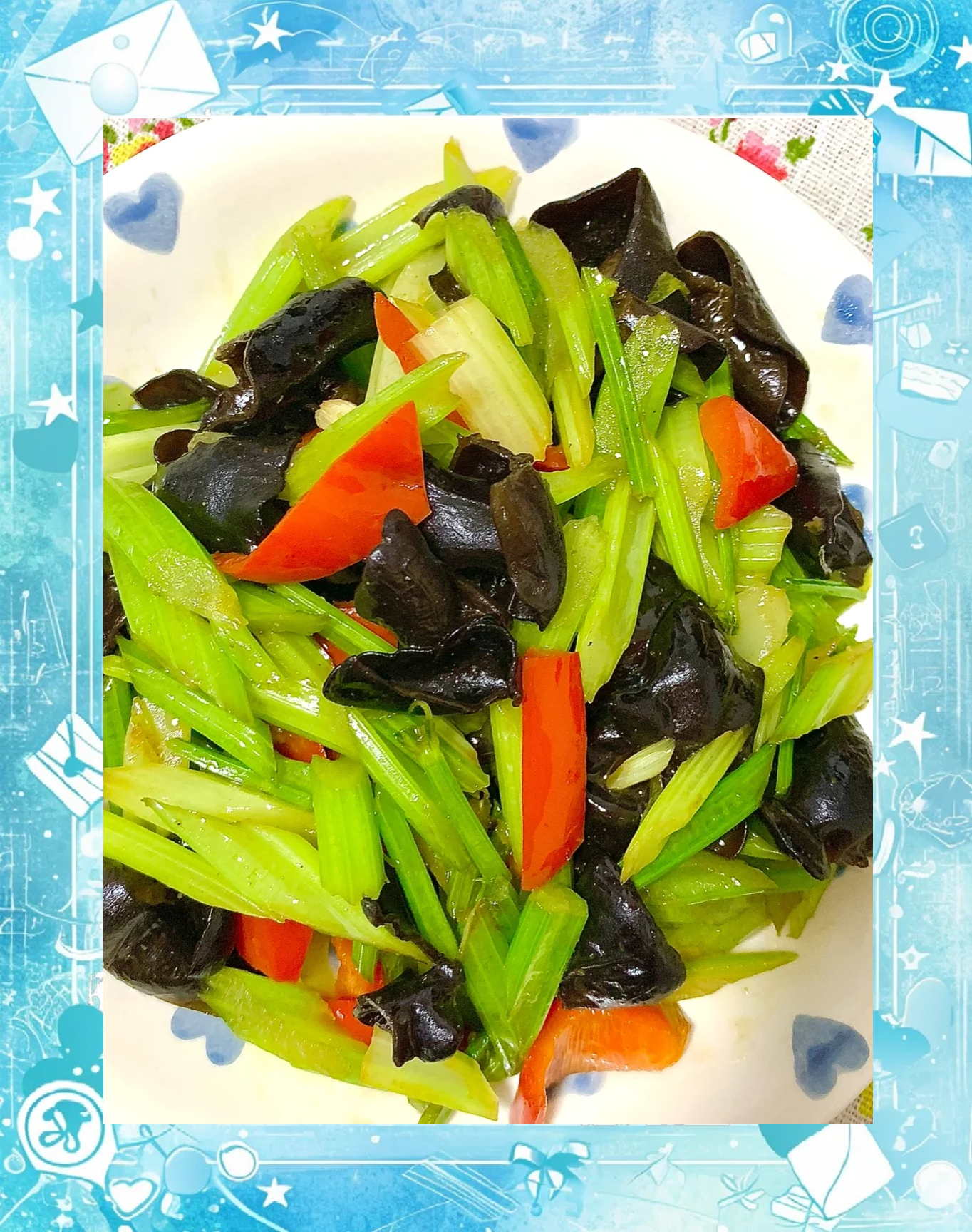 银耳芹菜凉菜的做法(银耳芹菜凉菜的做法视频)