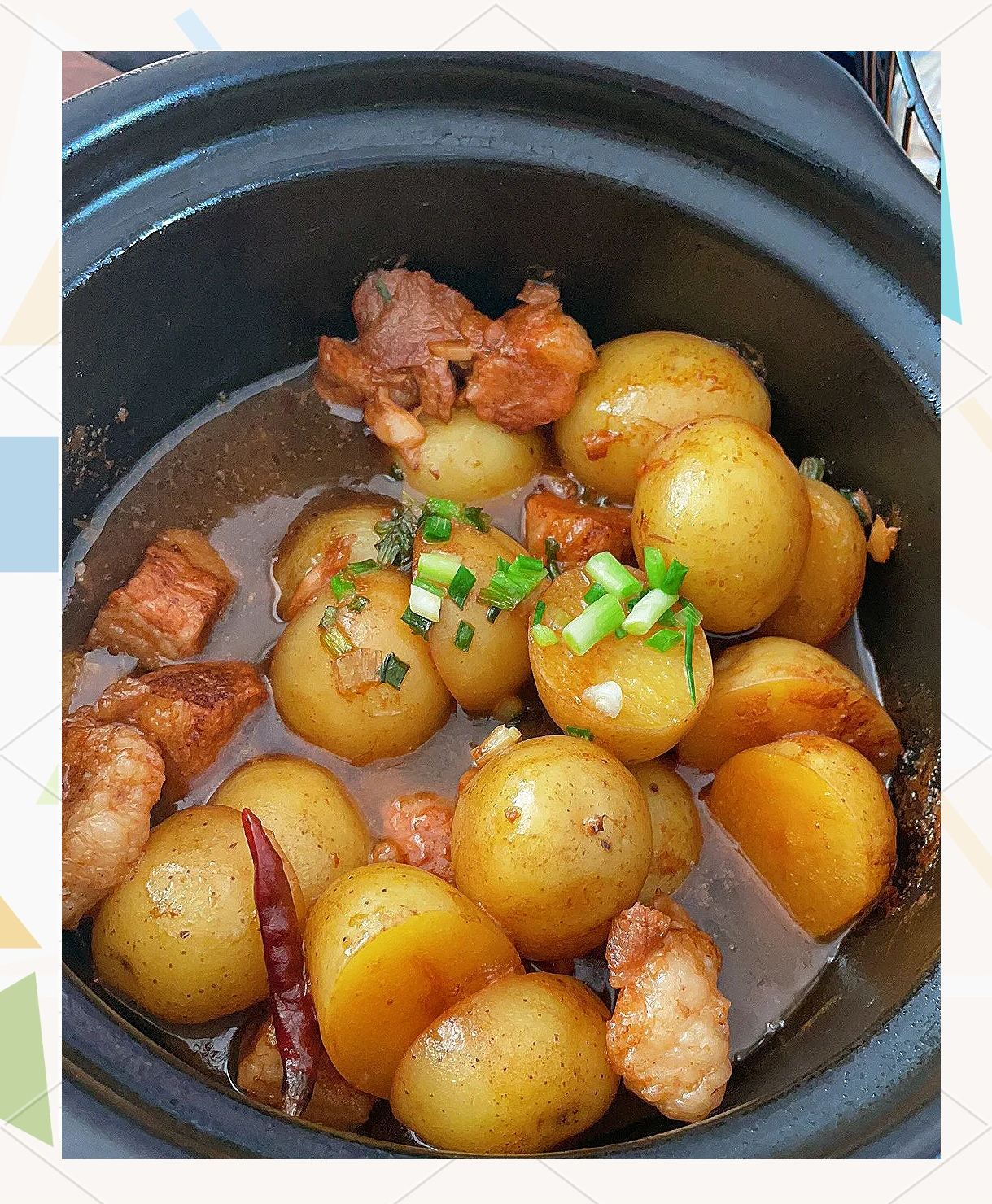 土豆烧肉家常做法(土豆炖瘦肉最简单做法)