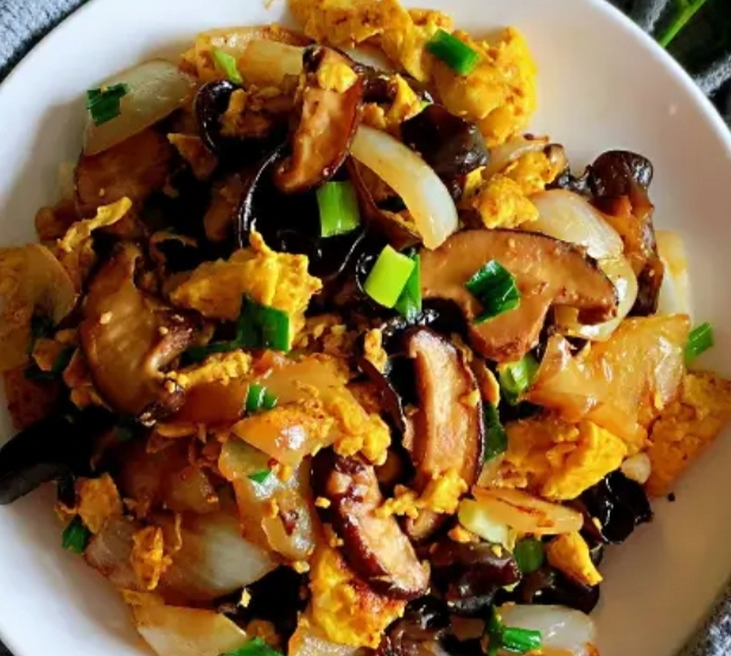 木耳香菇素菜做法(木耳香菇可以做什么汤)