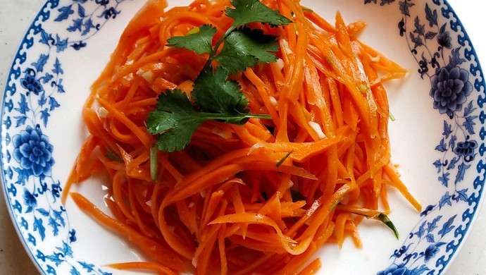 胡萝卜块凉菜(胡萝卜凉菜图片大全)