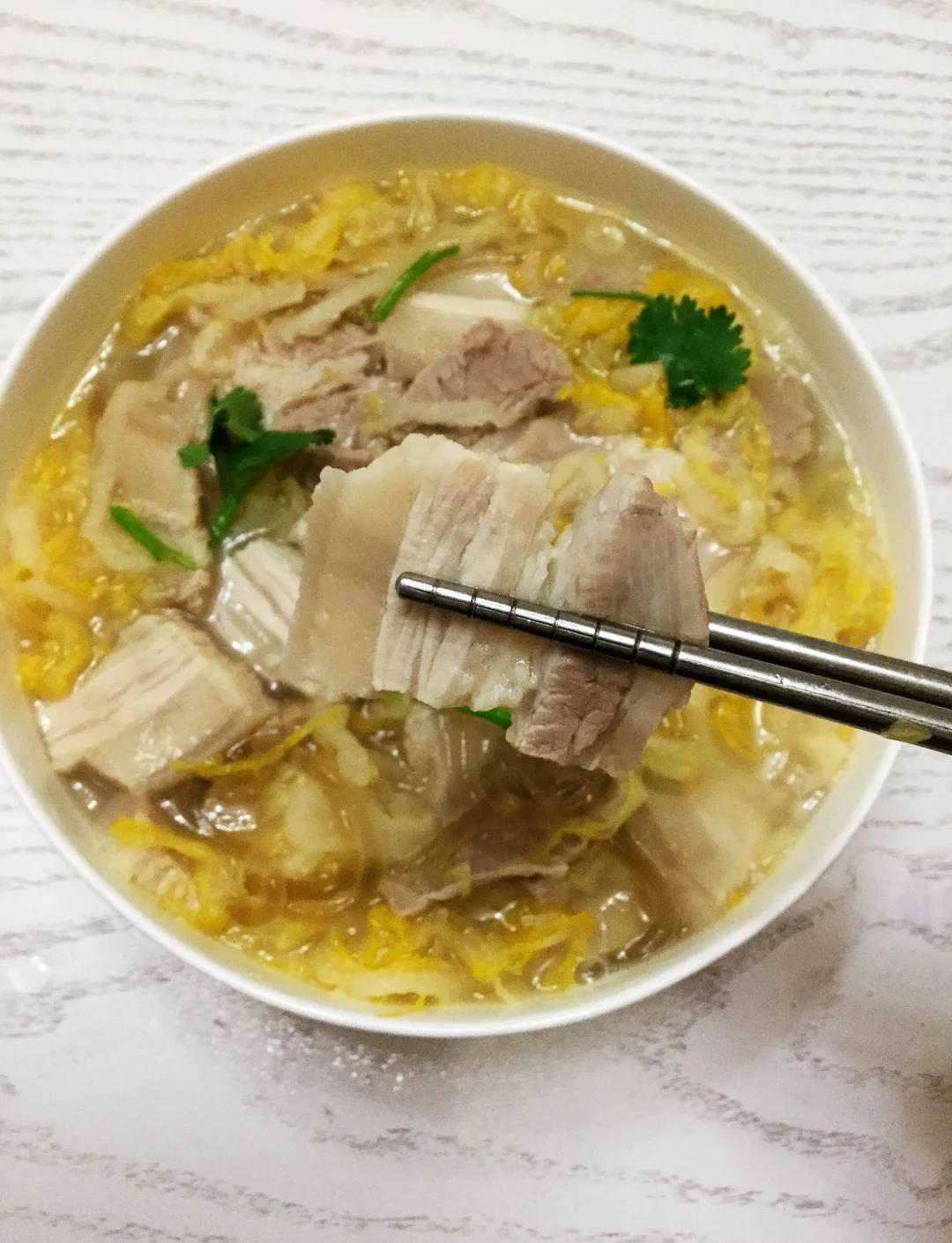 家常酸菜粉条的做法(酸菜粉条怎么做才好吃)