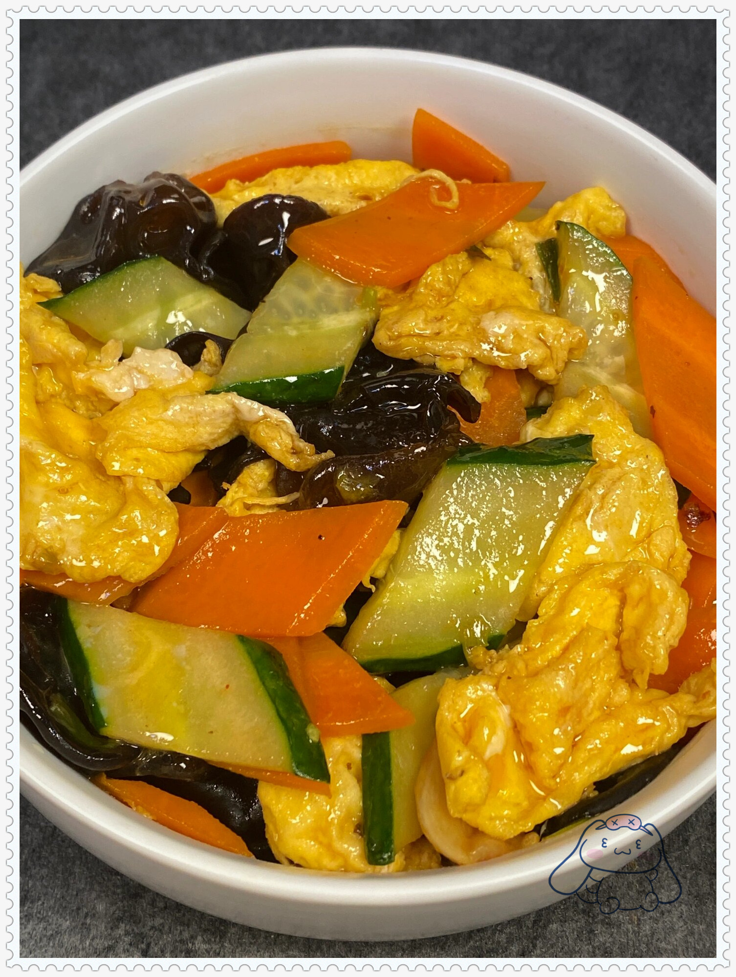 木耳炒鸡蛋凉菜(木耳炒鸡蛋配什么菜)