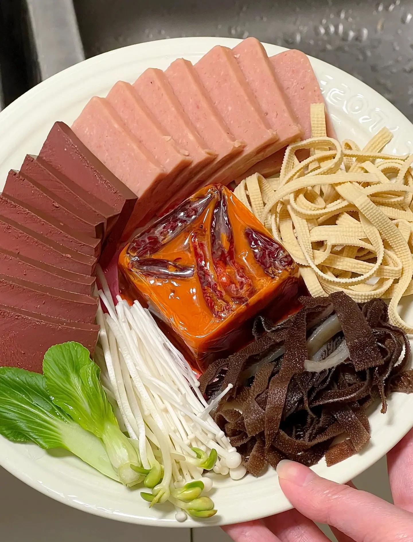 三鲜毛血旺家常做法(三鲜毛血旺都是哪三鲜)