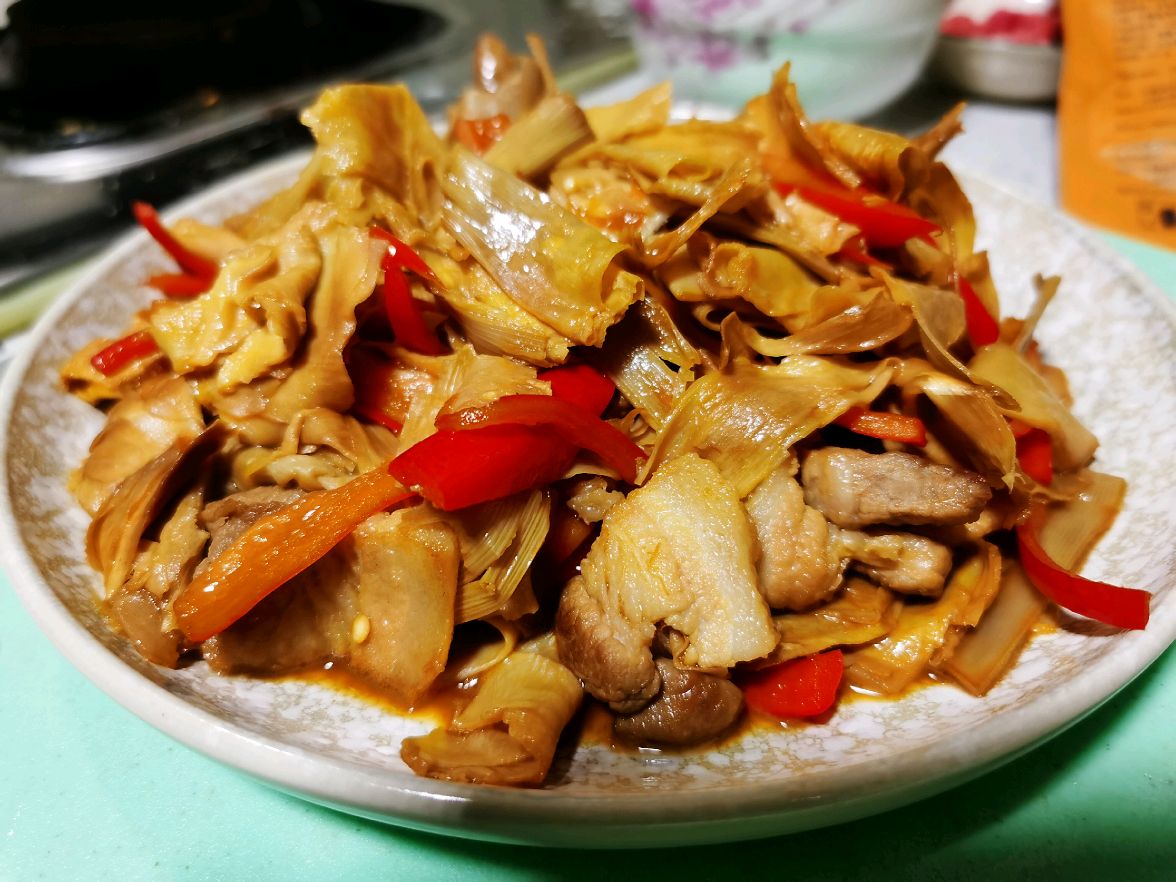 笋干炒什么素菜好吃(笋干炒什么素菜好吃又简单)