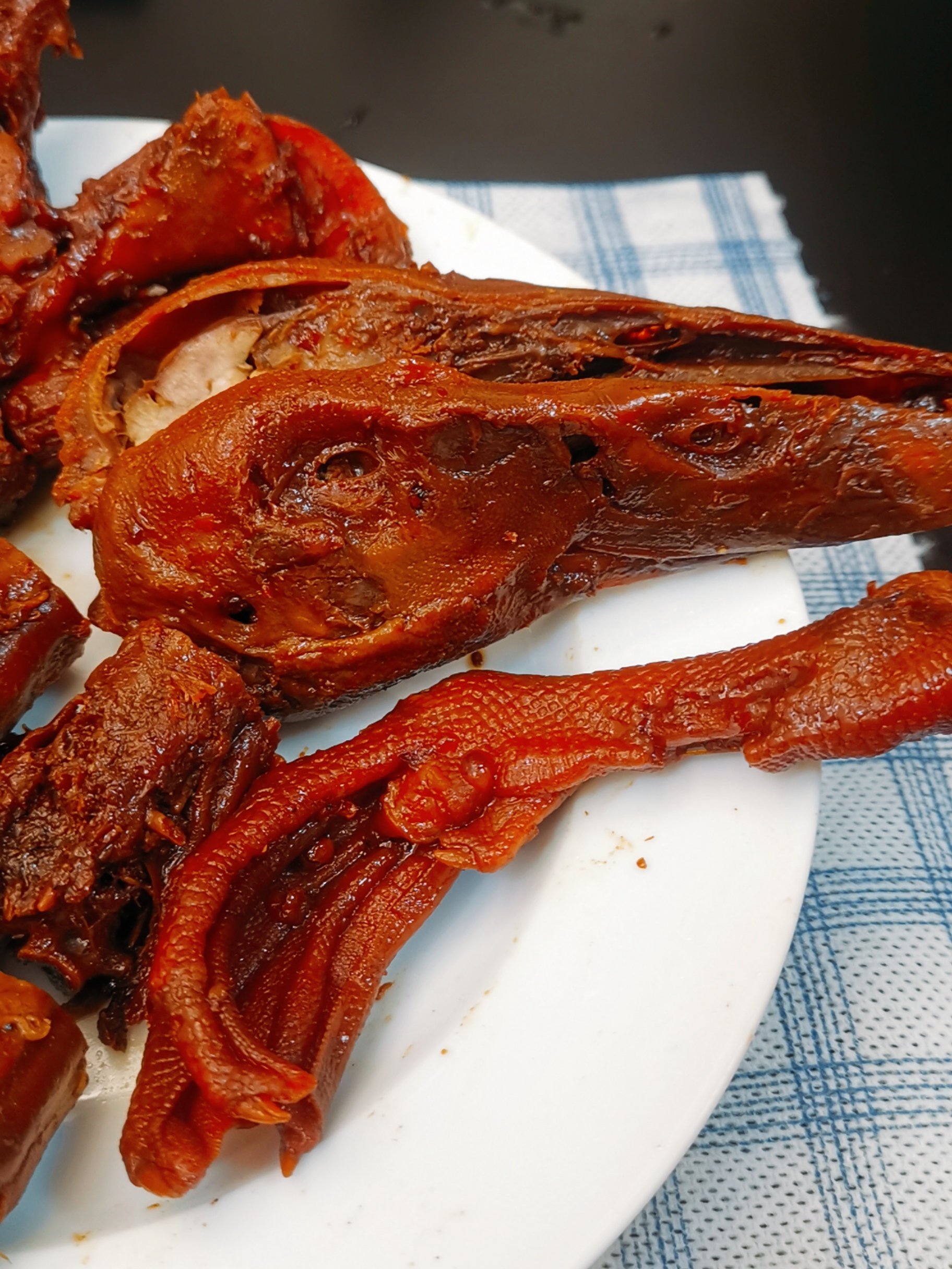 扒鸭的特色(扒鸭是哪里的特产)