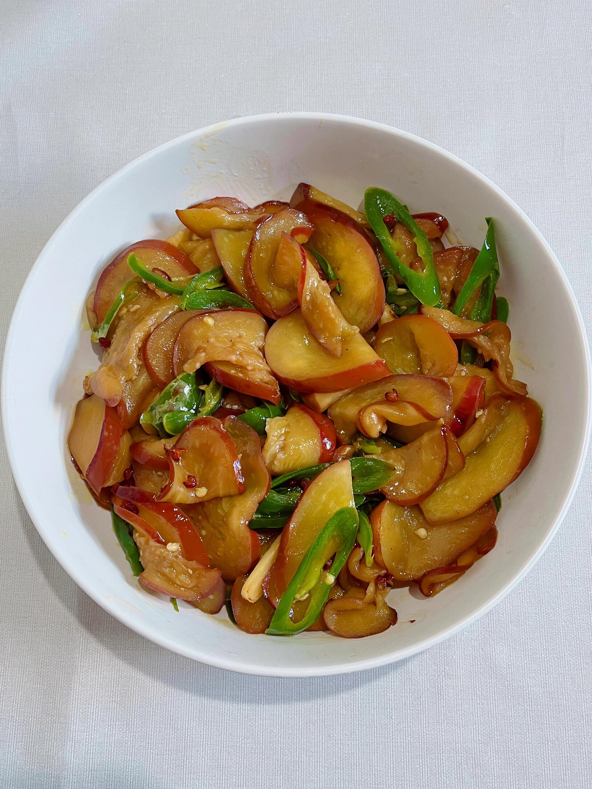 青椒炒茄子家常做法(青椒炒茄子最简单的做法)