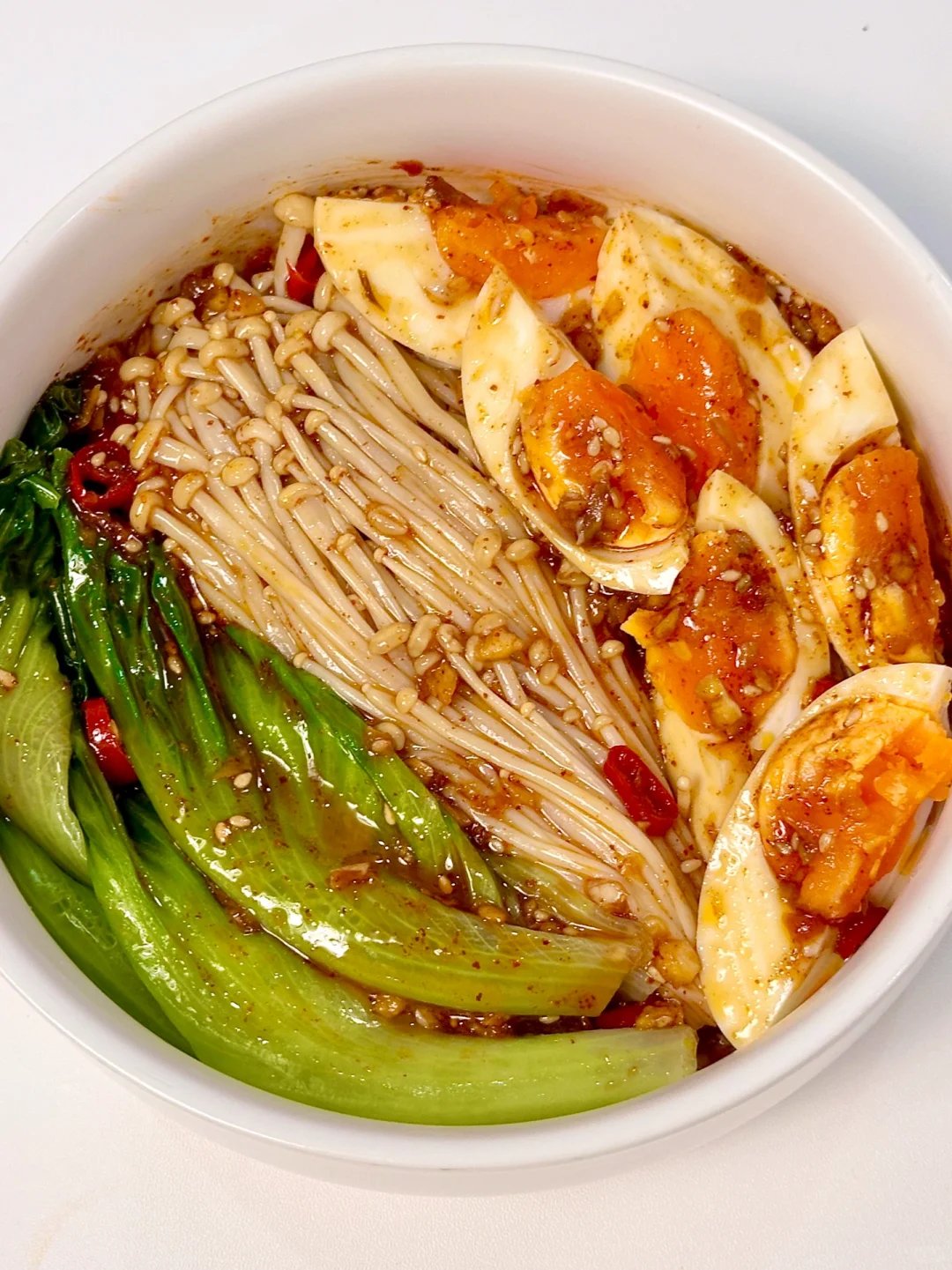 辣椒包金针菇家常做法(辣椒包金针菇家常做法视频)