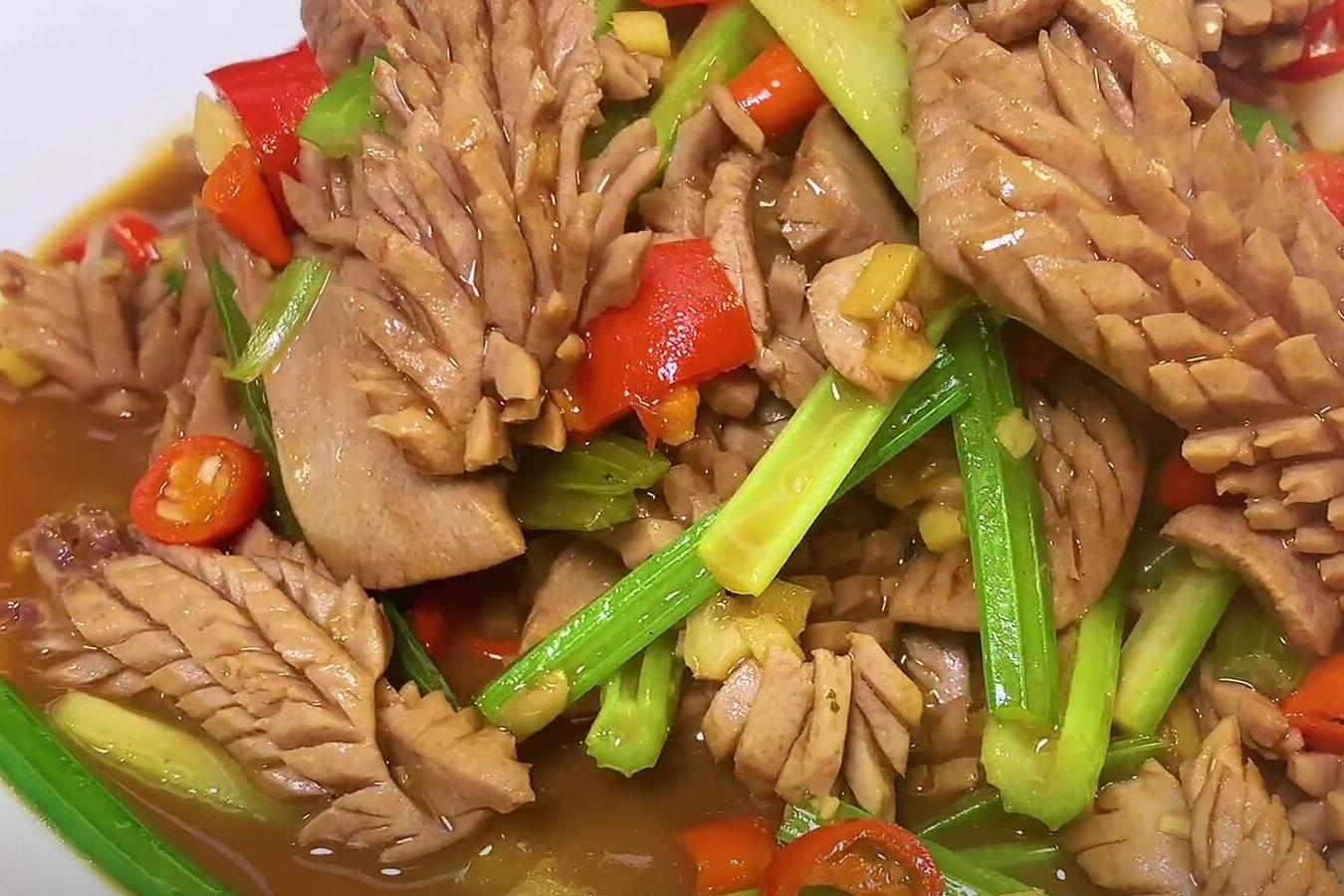 猪腰子炒什么素菜好吃(猪腰子炒什么素菜好吃呢)